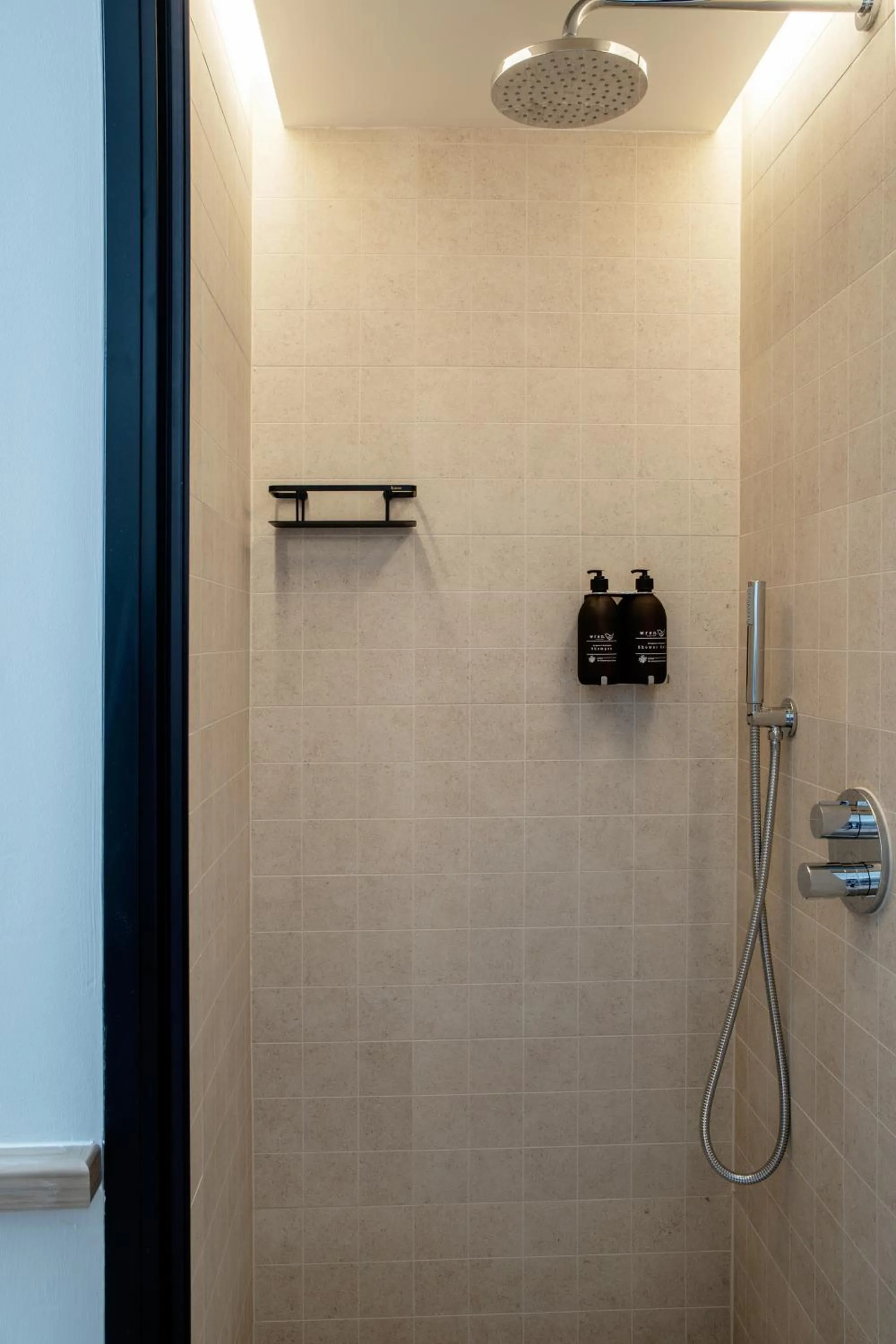 Shower in Wren Urban Nest