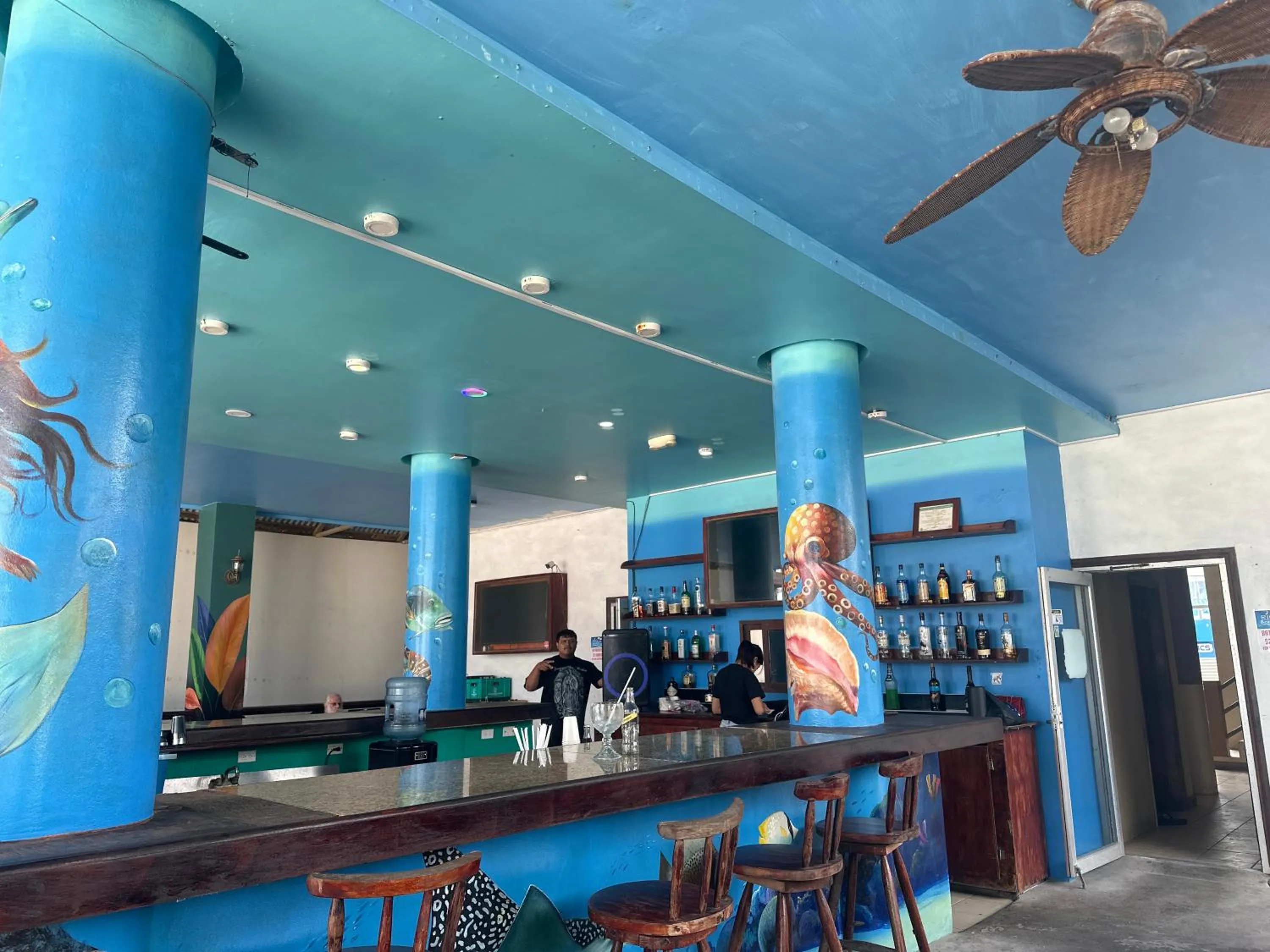 Hotel Royal Blue & Golf Cart Rental