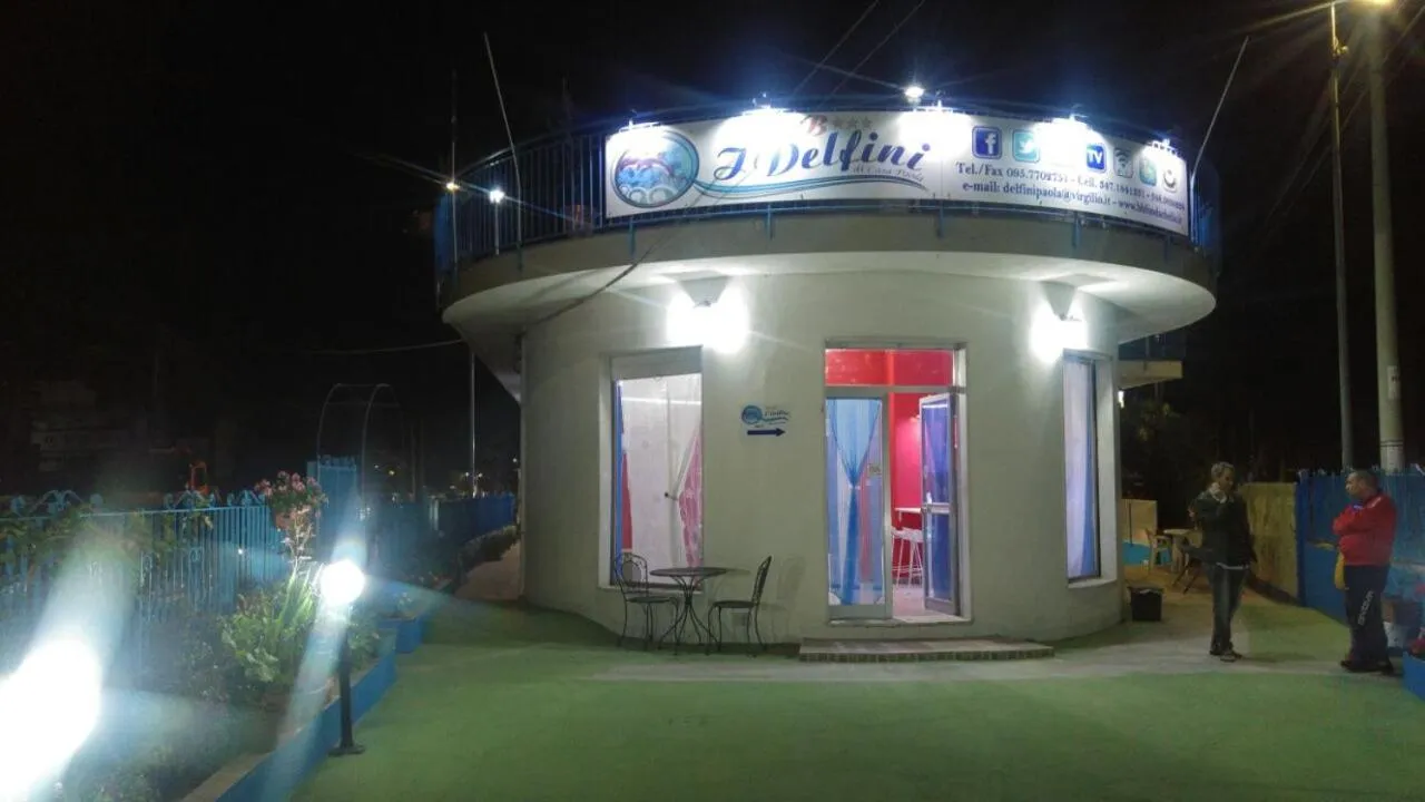 Beb I Delfini Di Casa Paola