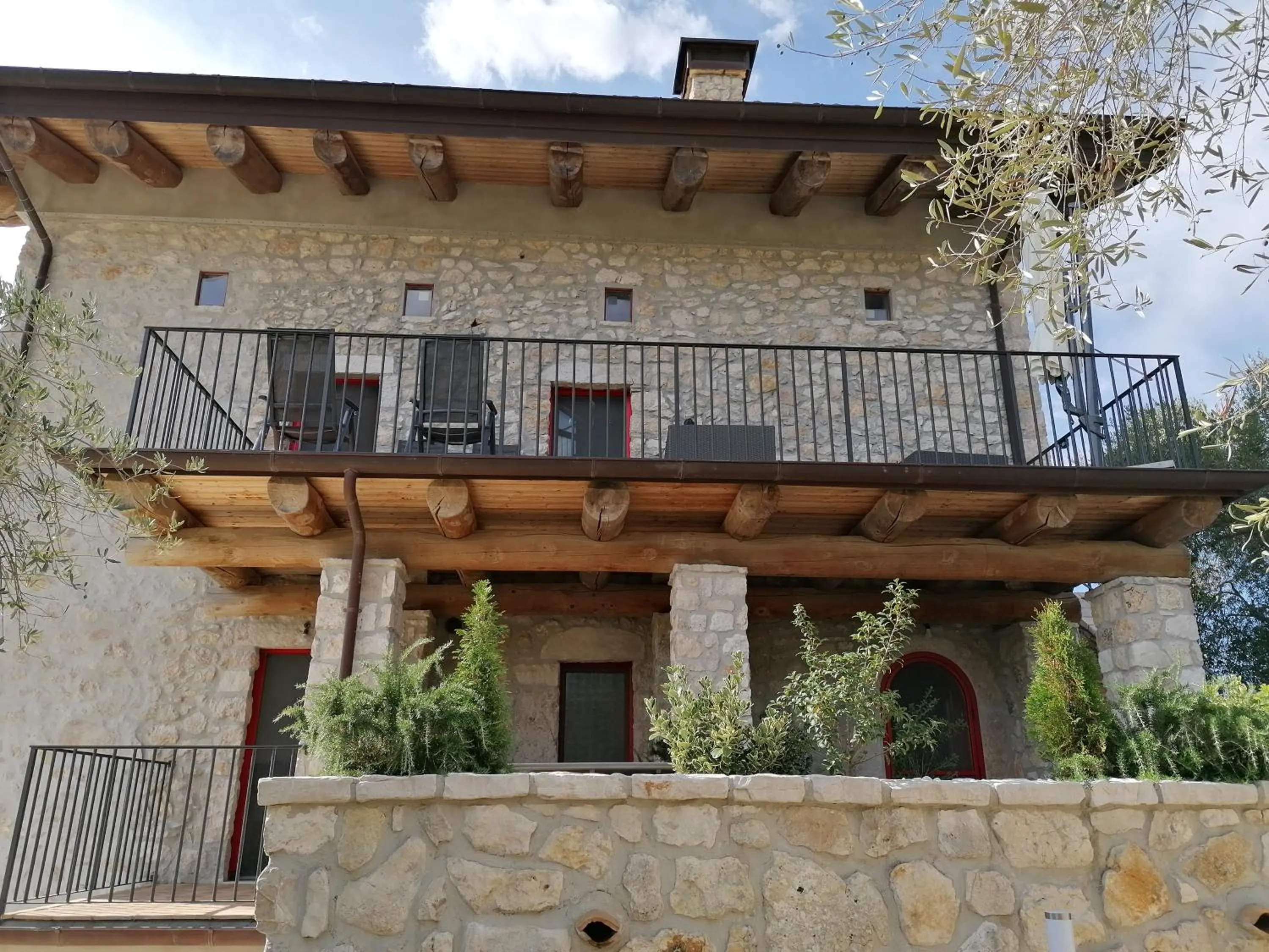 Property building in come prima