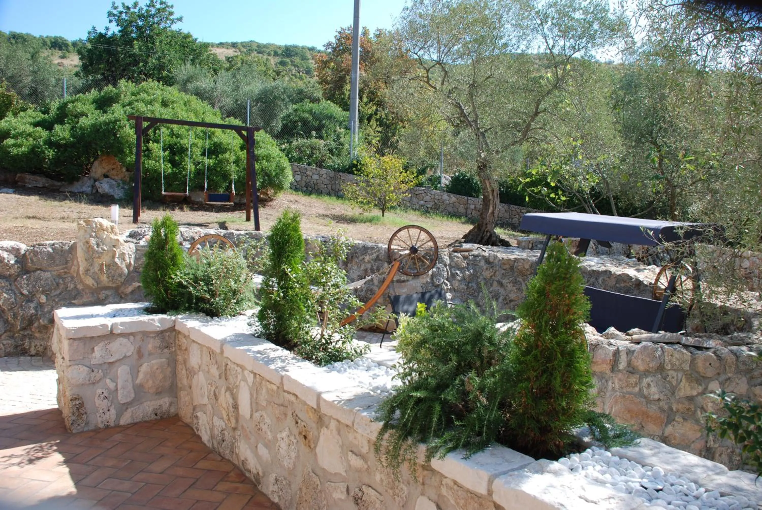 Property building in come prima