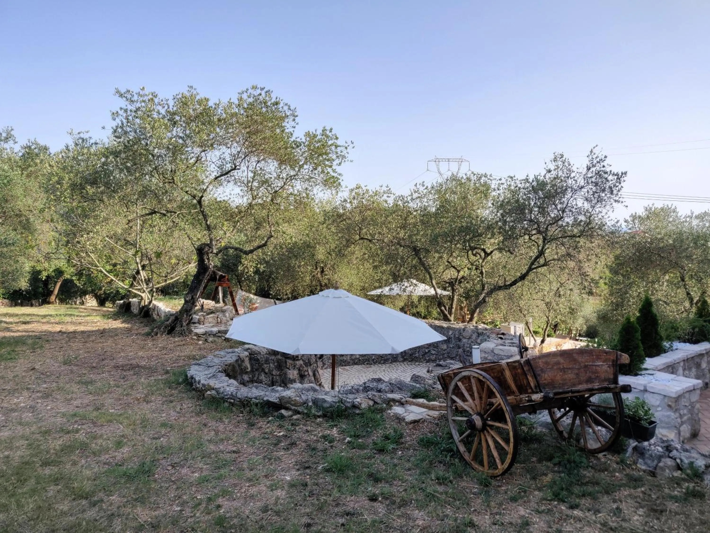 Property building in come prima