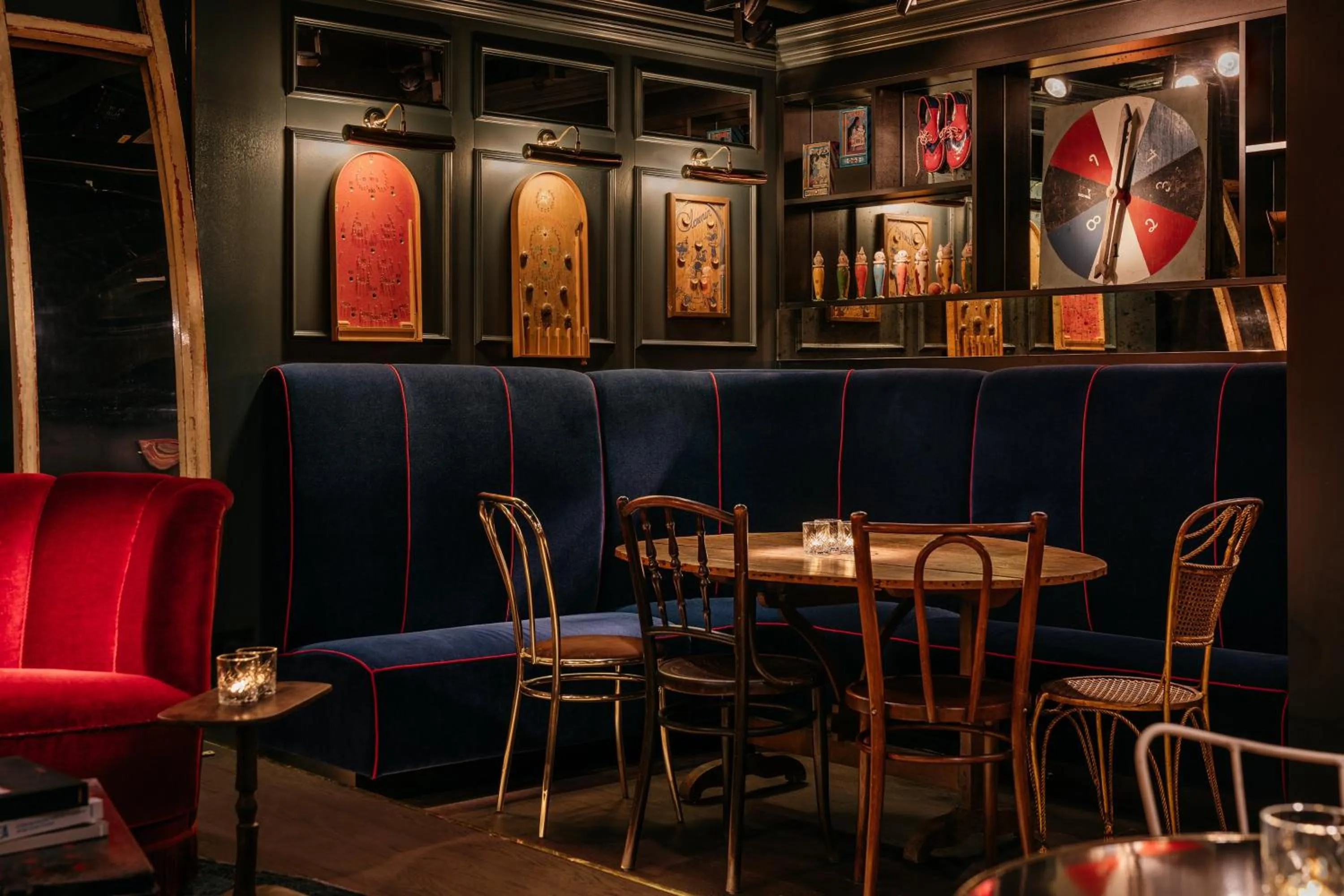 Lounge or bar in Ruby Lucy Hotel London by IHG