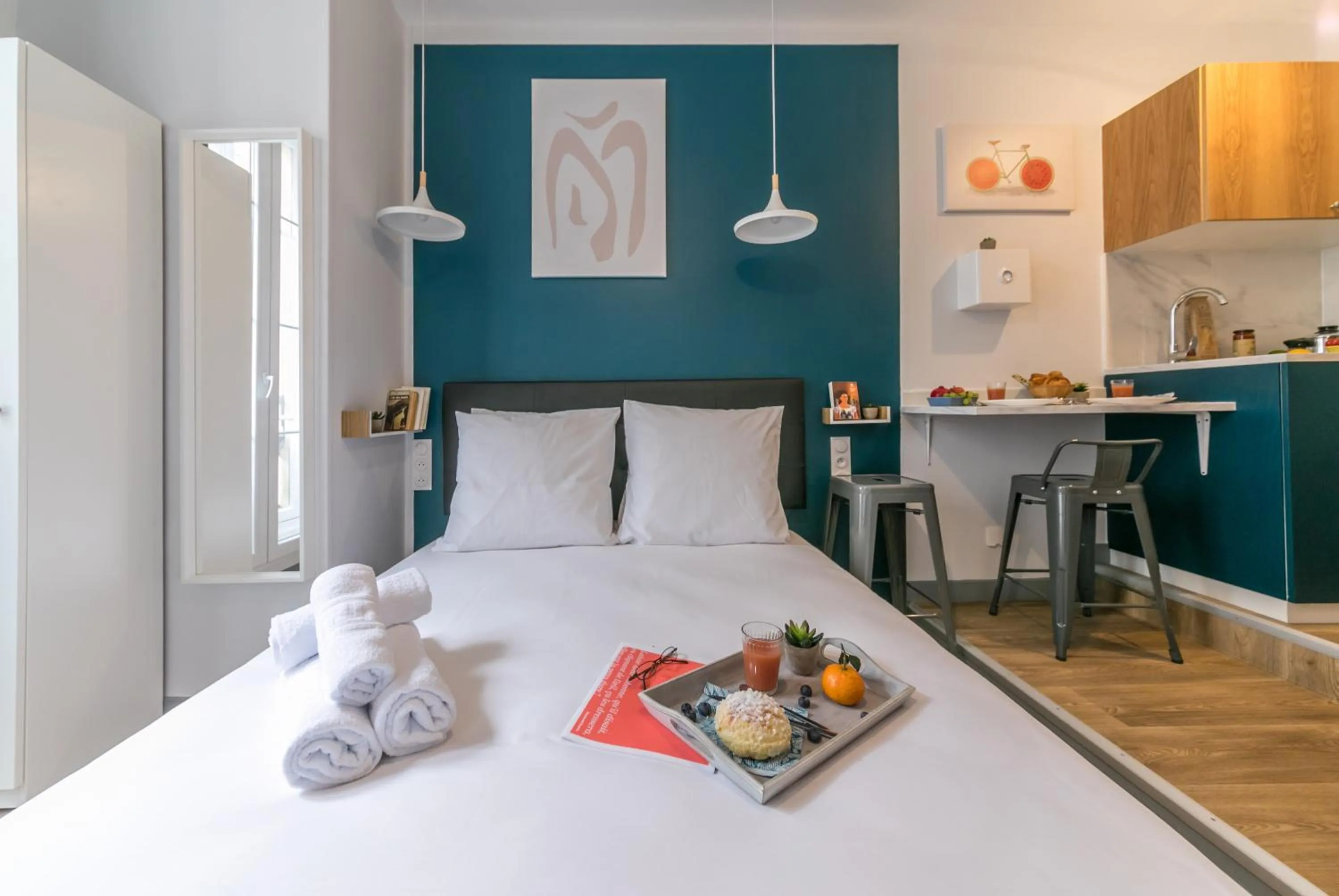 Bedroom, Bed in WS Louvre - Richelieu