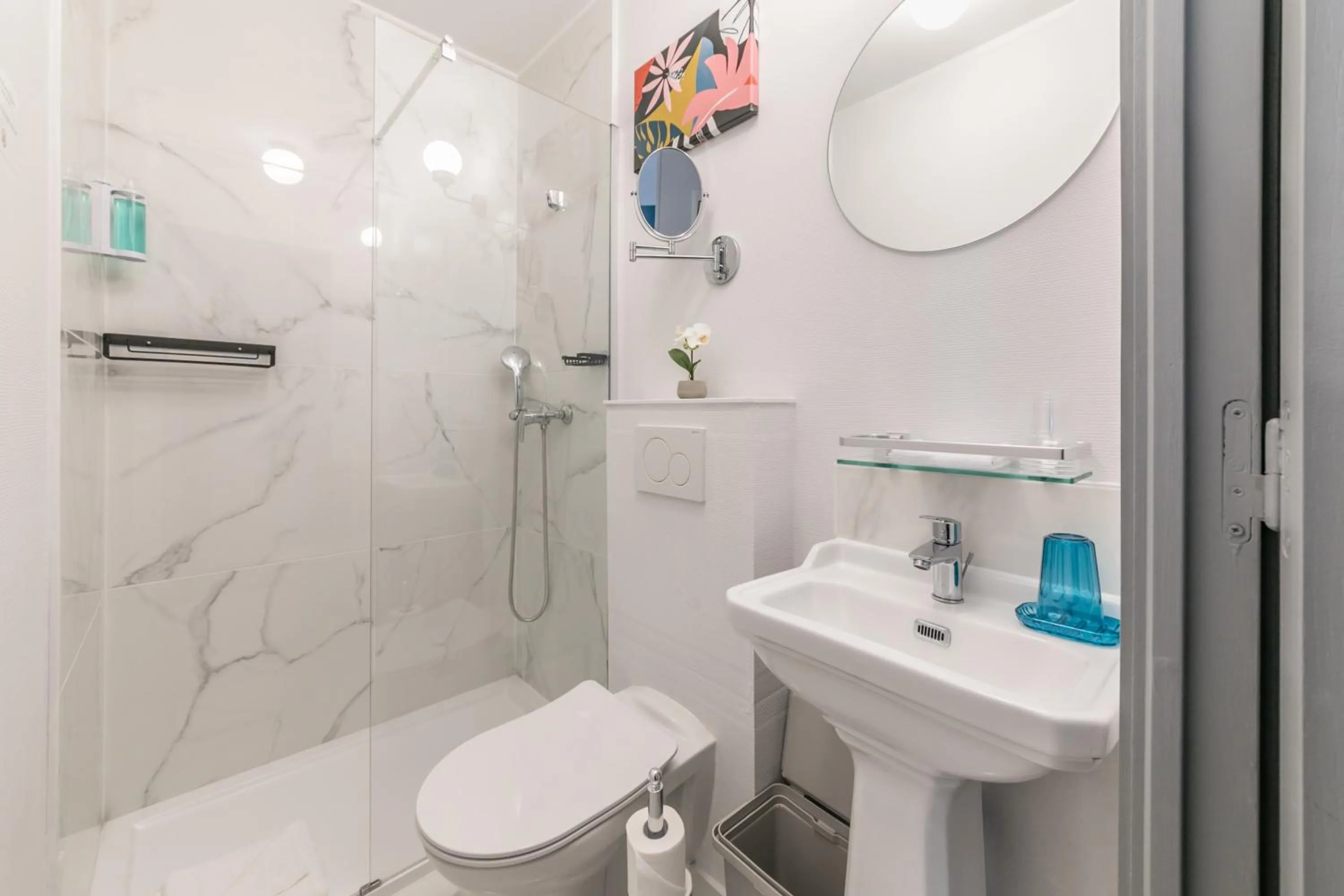 Shower in WS Louvre - Richelieu