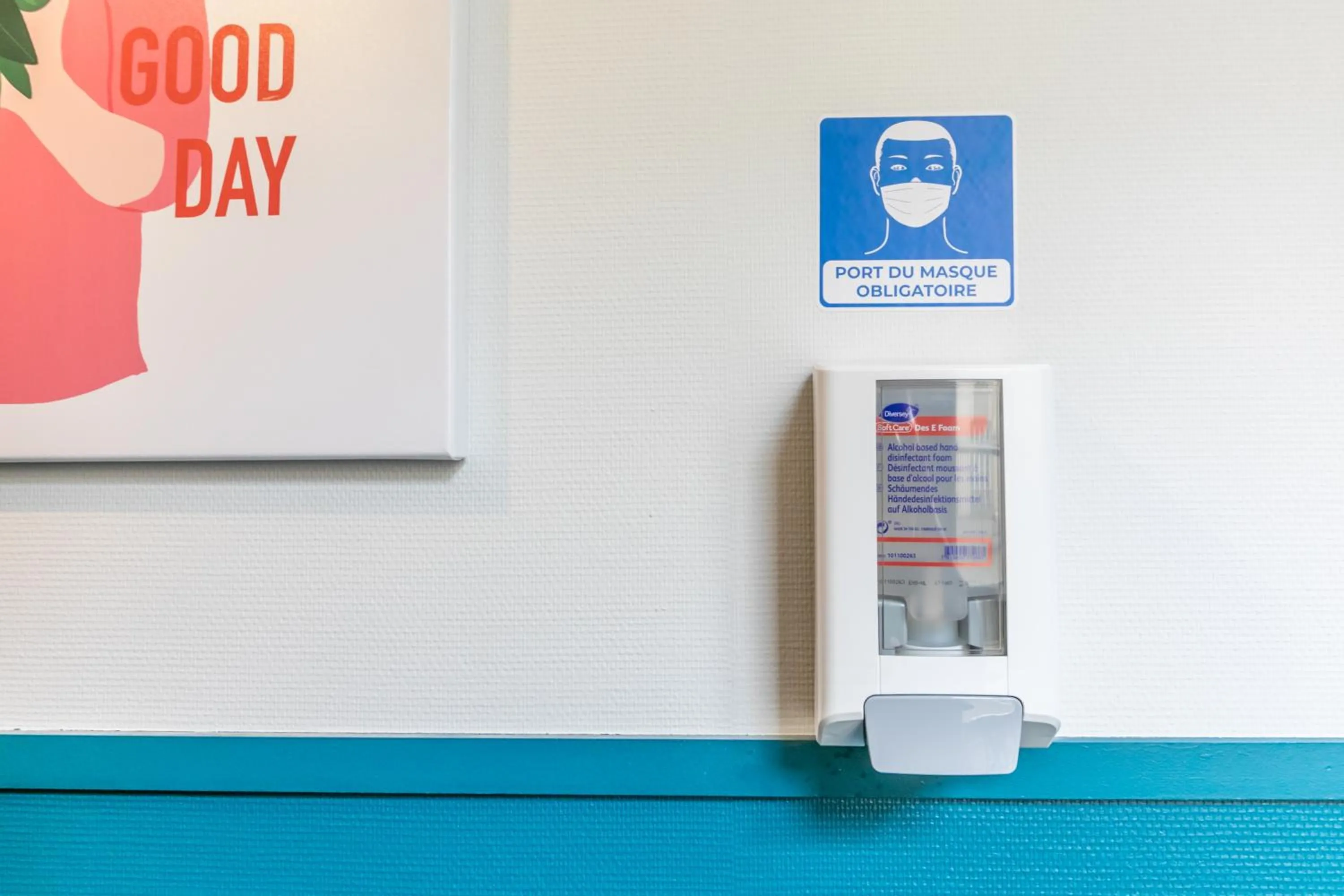 Decorative detail in WS Louvre - Richelieu