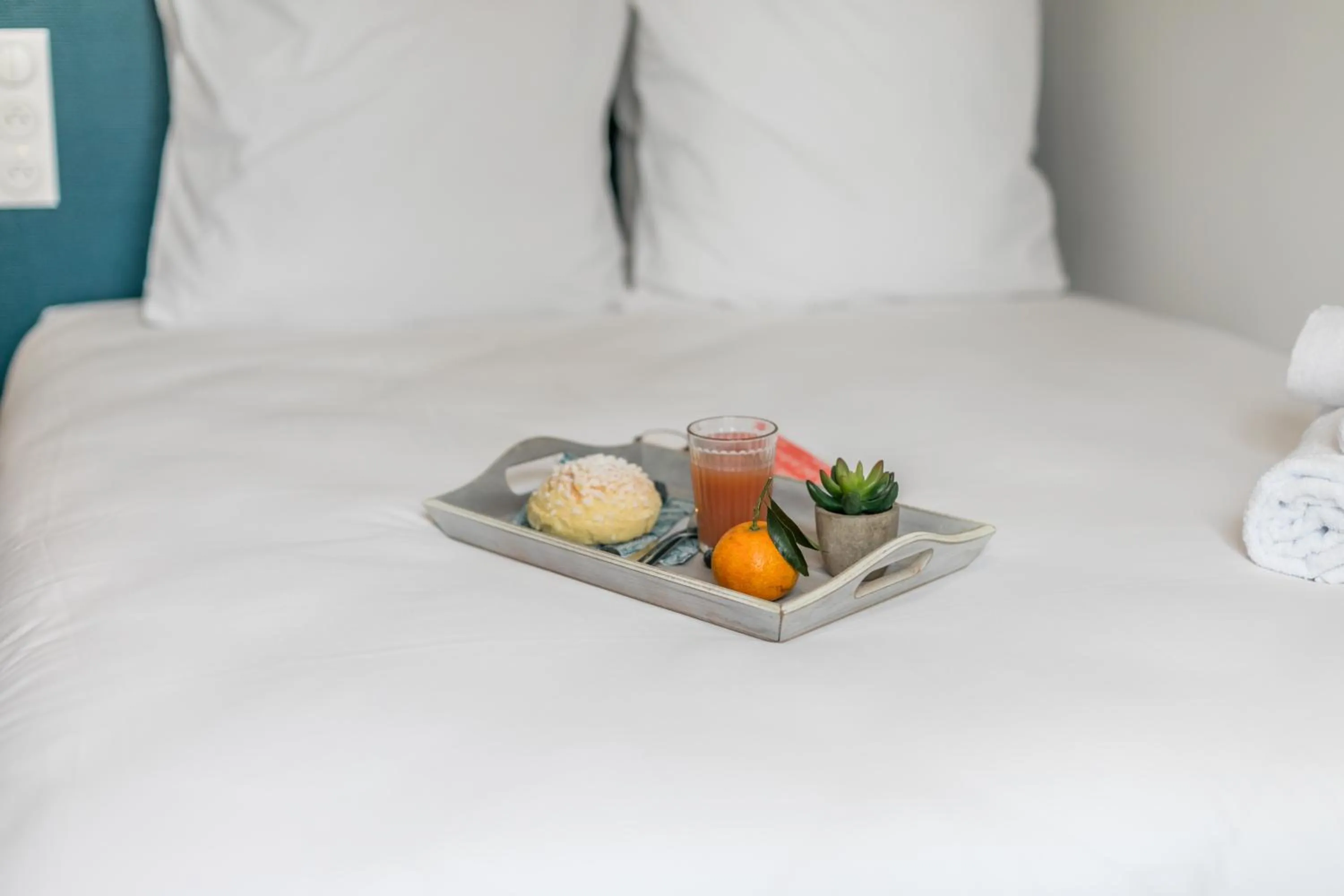 Bedroom, Bed in WS Louvre - Richelieu