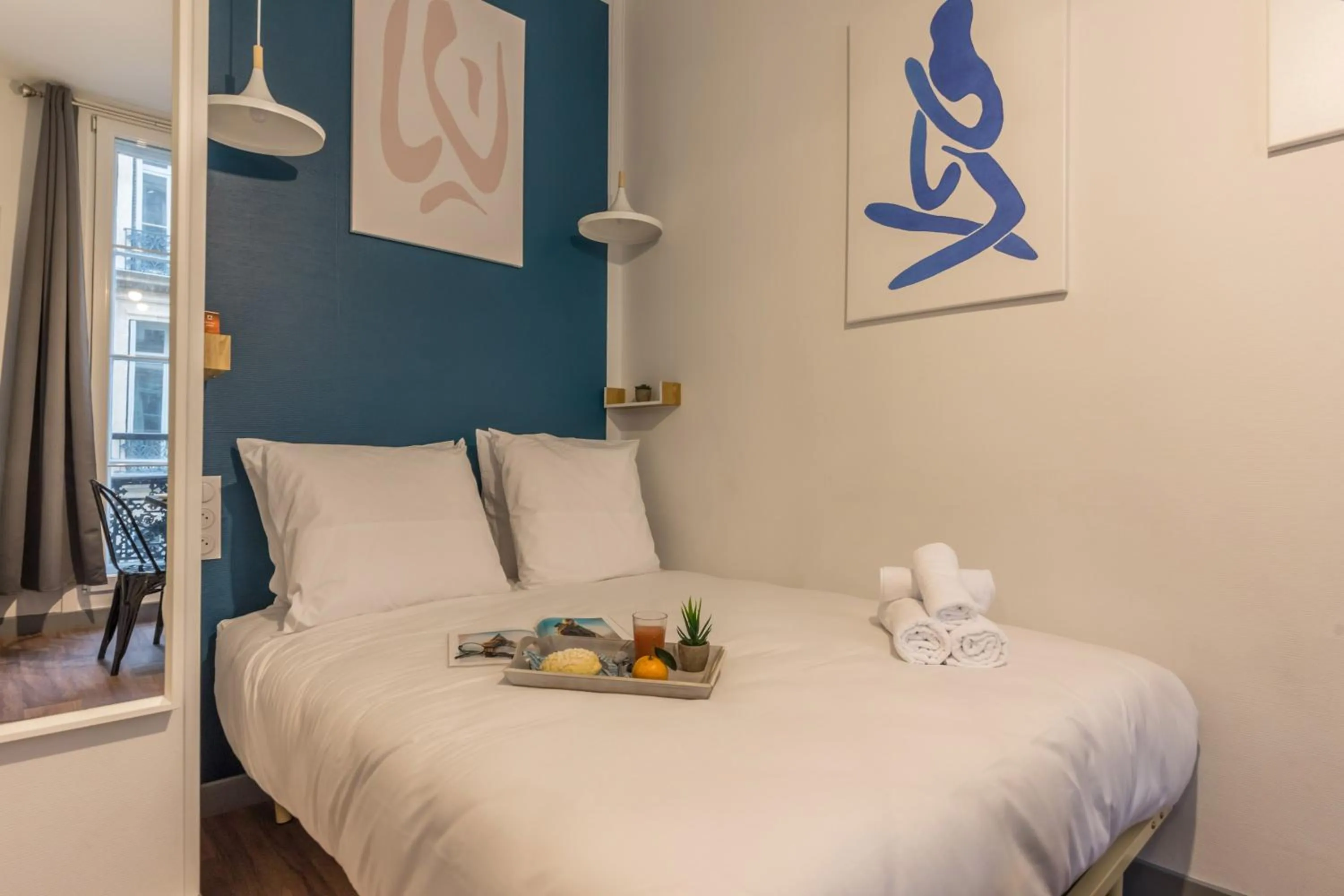 Bedroom, Bed in WS Louvre - Richelieu