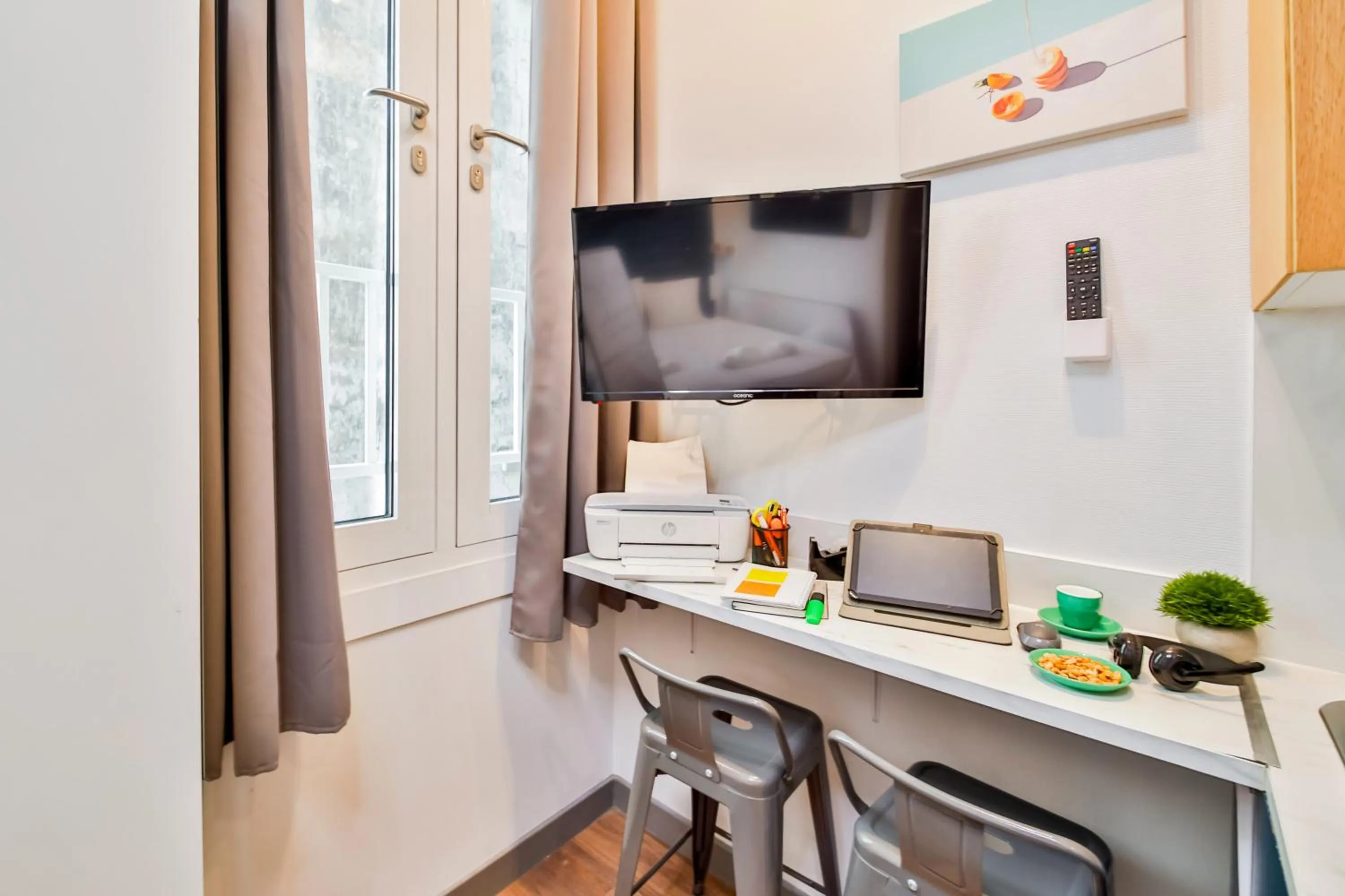 Seating area in WS Louvre - Richelieu