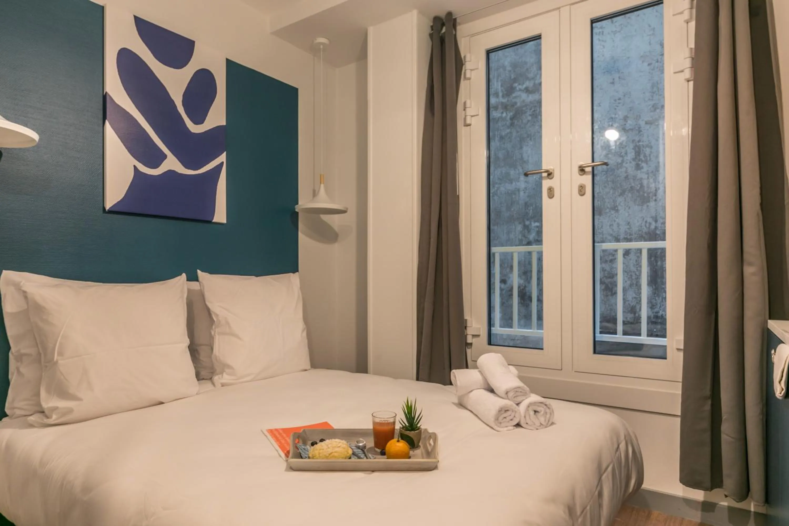 Bedroom, Bed in WS Louvre - Richelieu