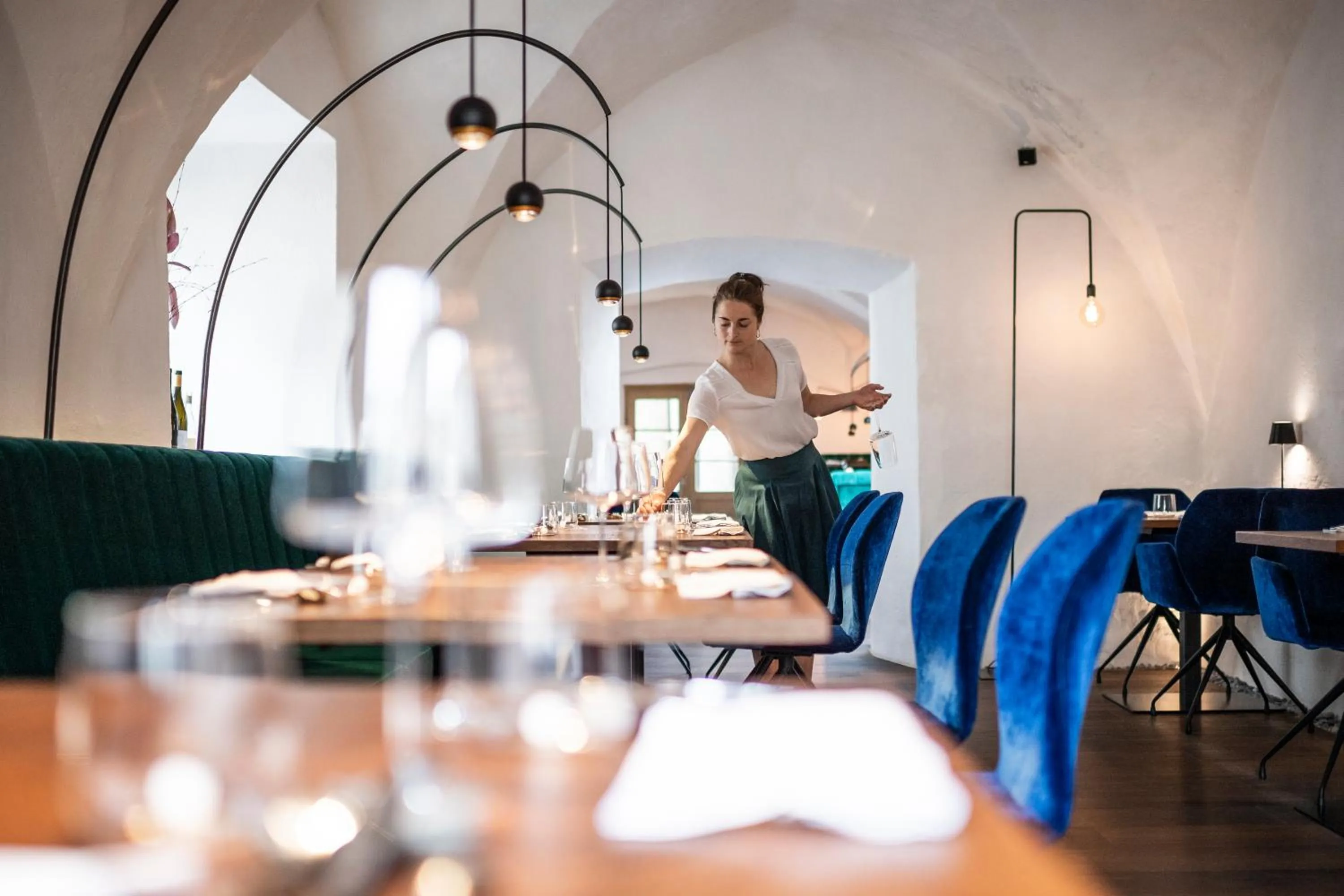 Restaurant/places to eat in Flurin Suites