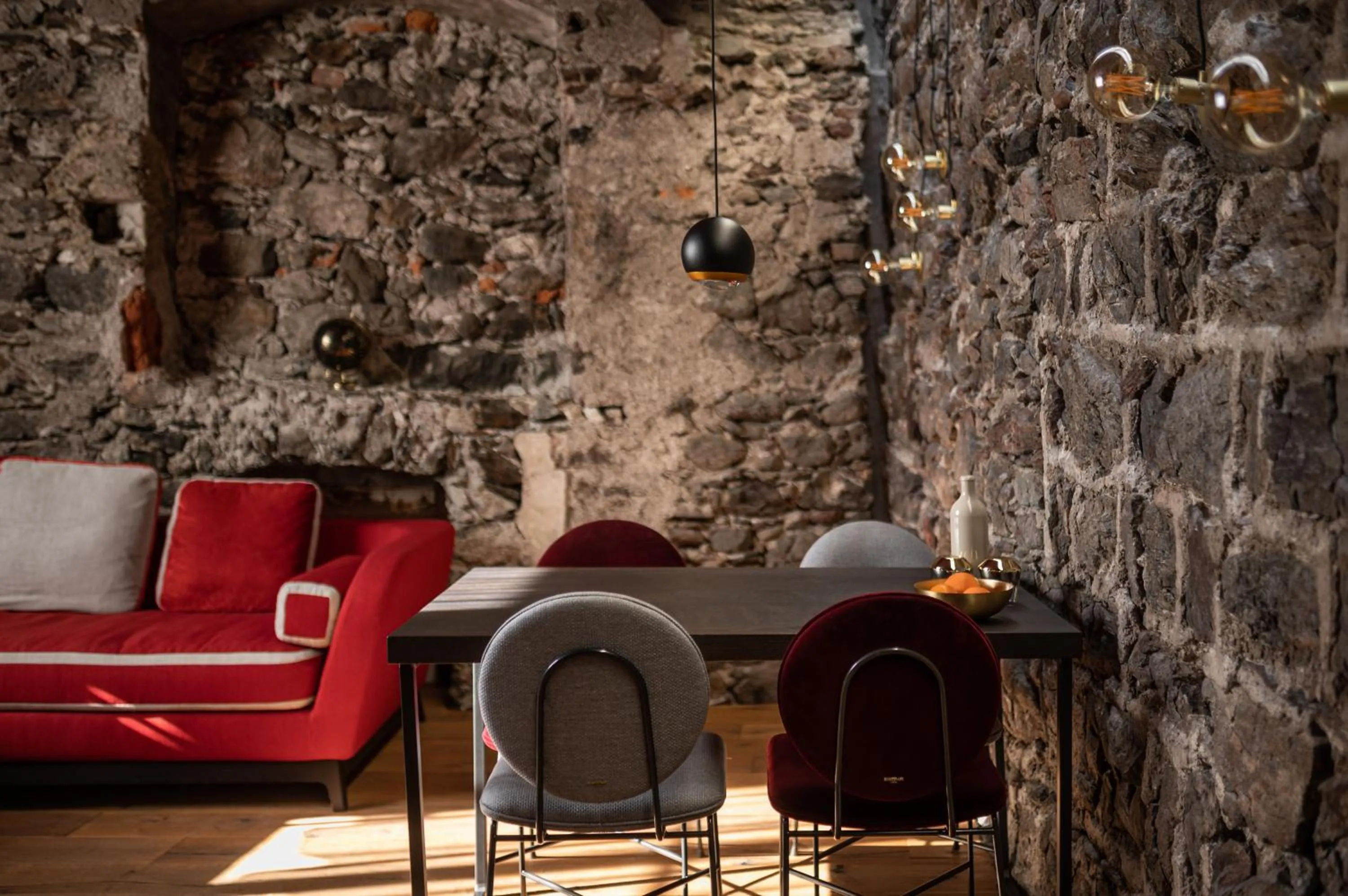 Living room in flurin Suites