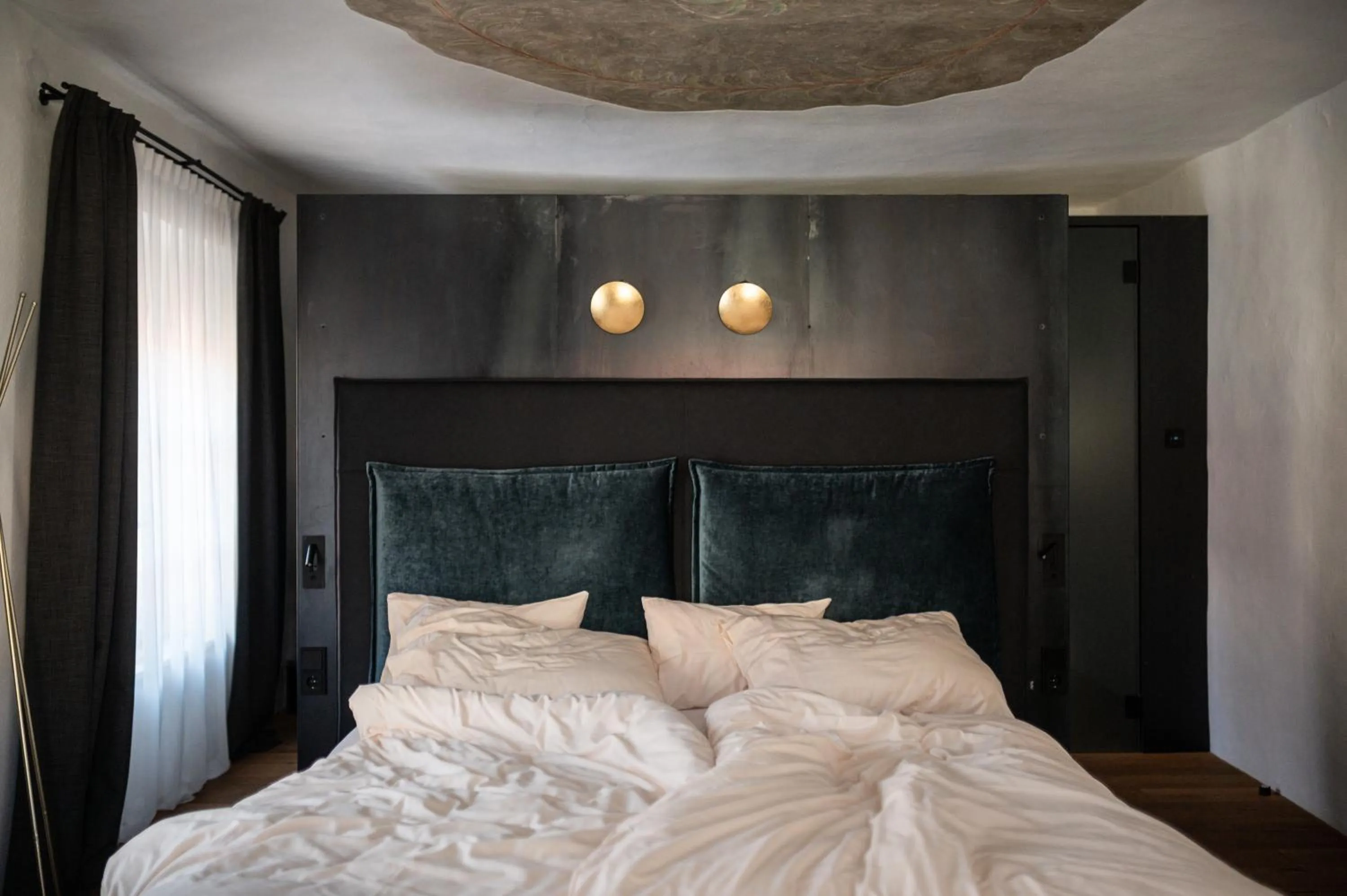 Bed in flurin Suites