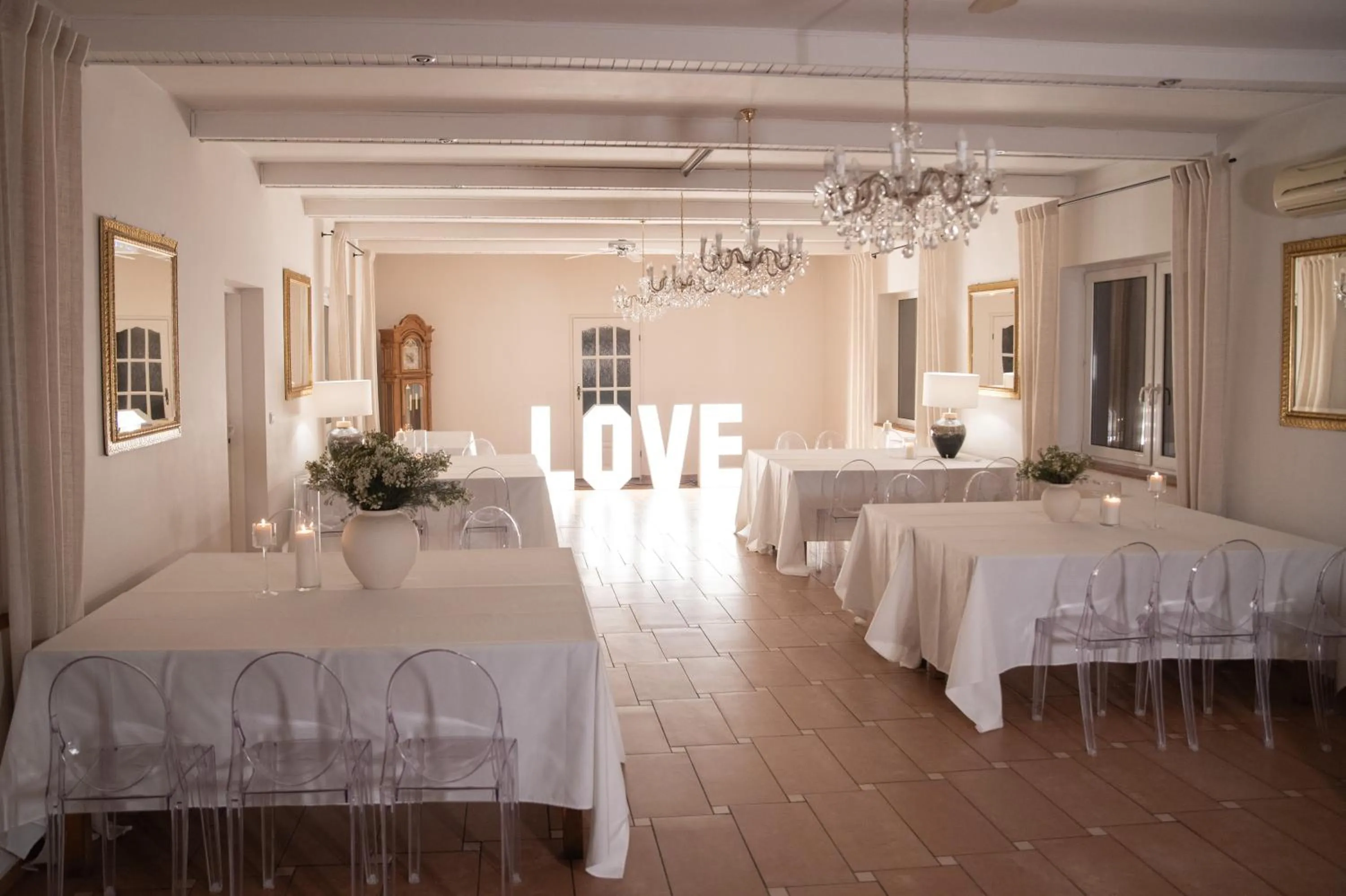 Restaurant/places to eat in Pensjonat Zakątek