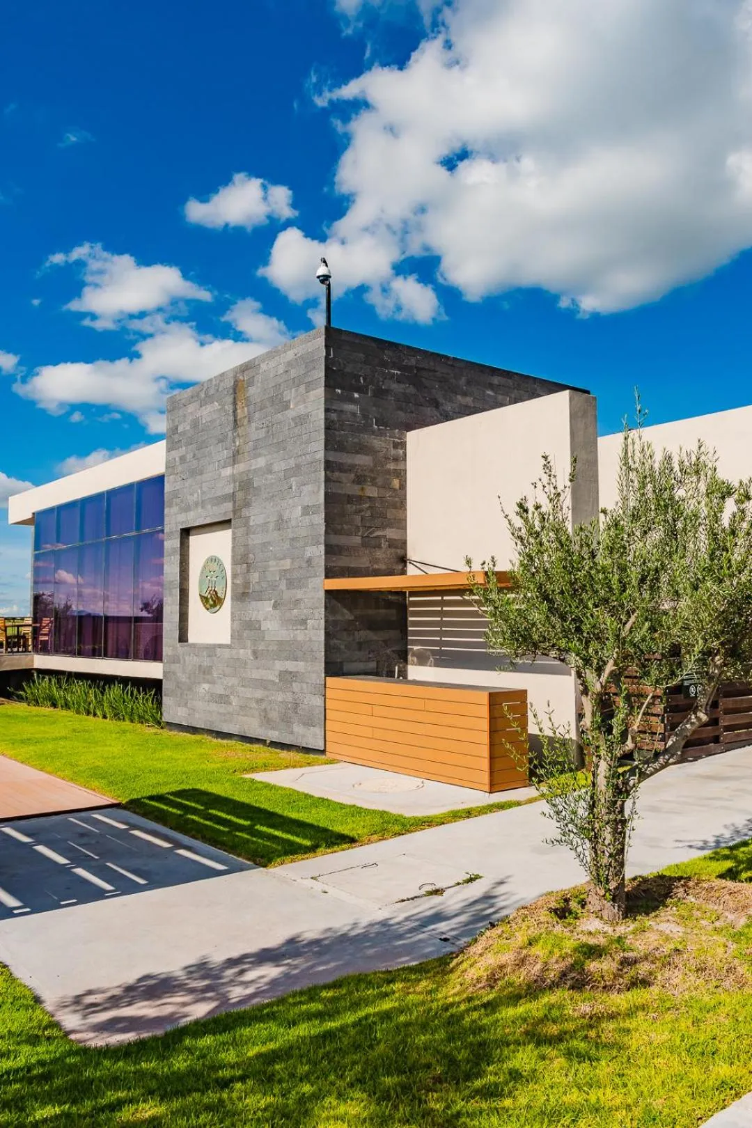 Property building in Casa Raíces Hotel Luxury & Viñedo