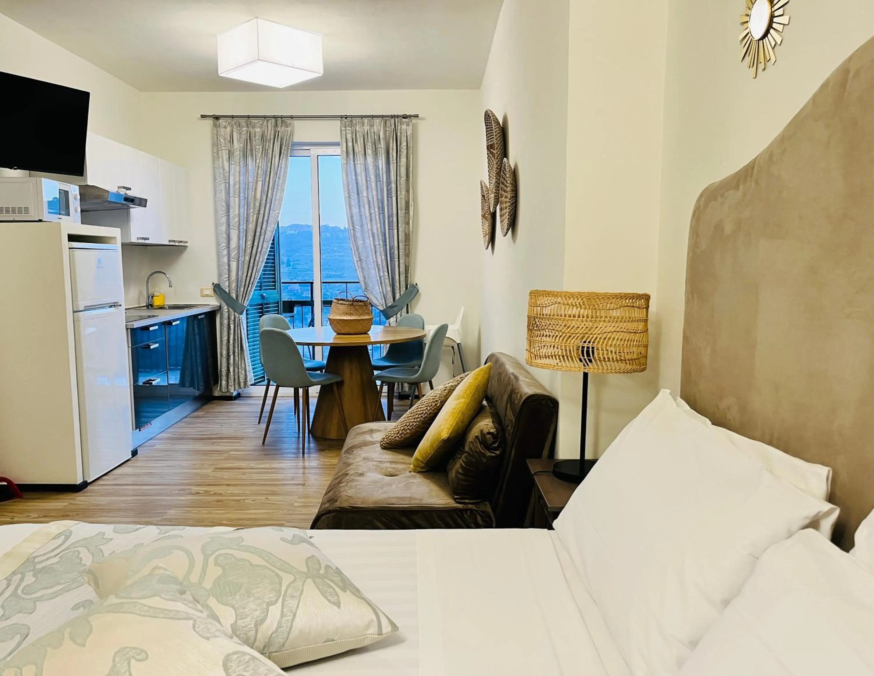 Living room, Bed in Villa Giada Resort