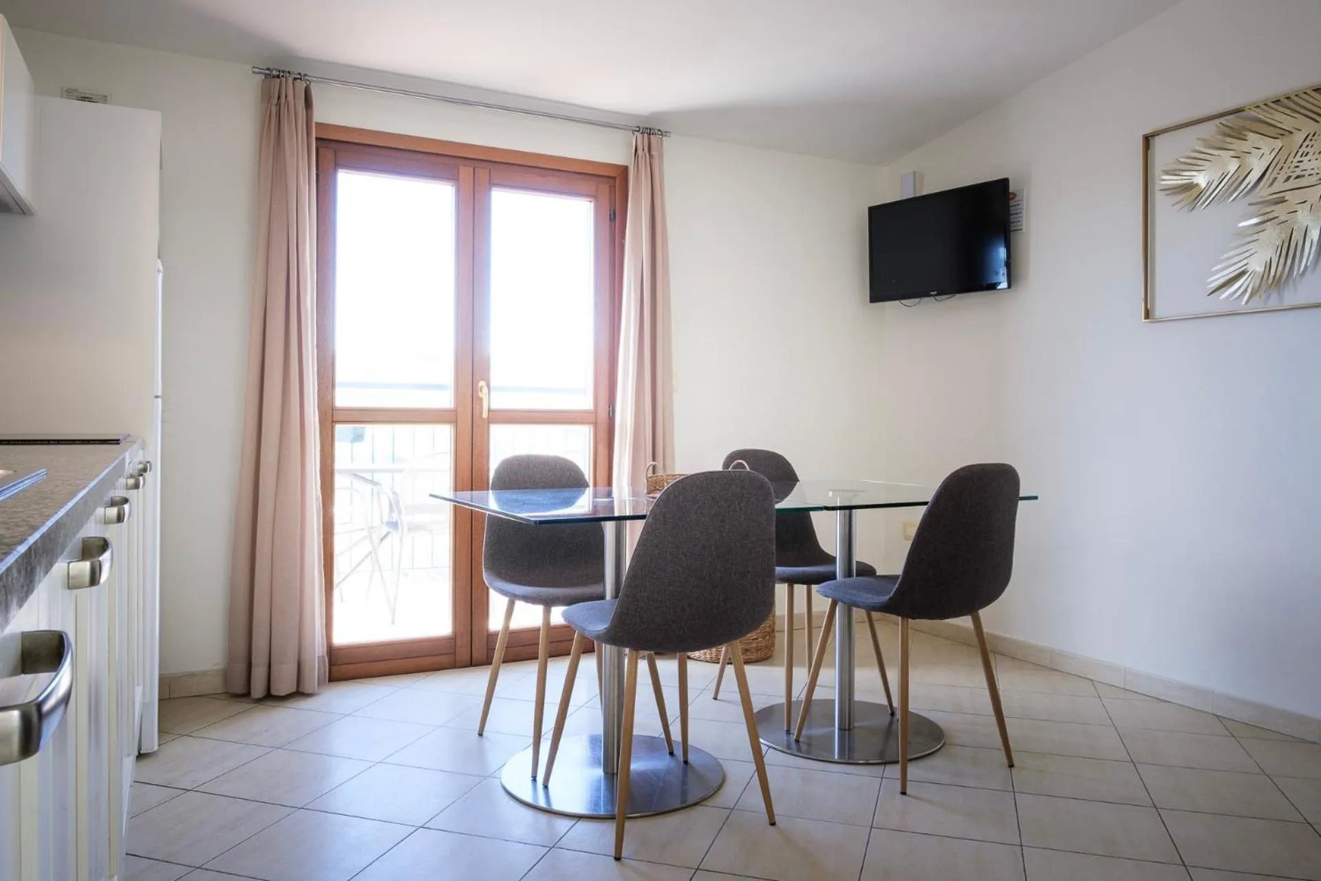 Kitchen or kitchenette in Villa Giada Resort