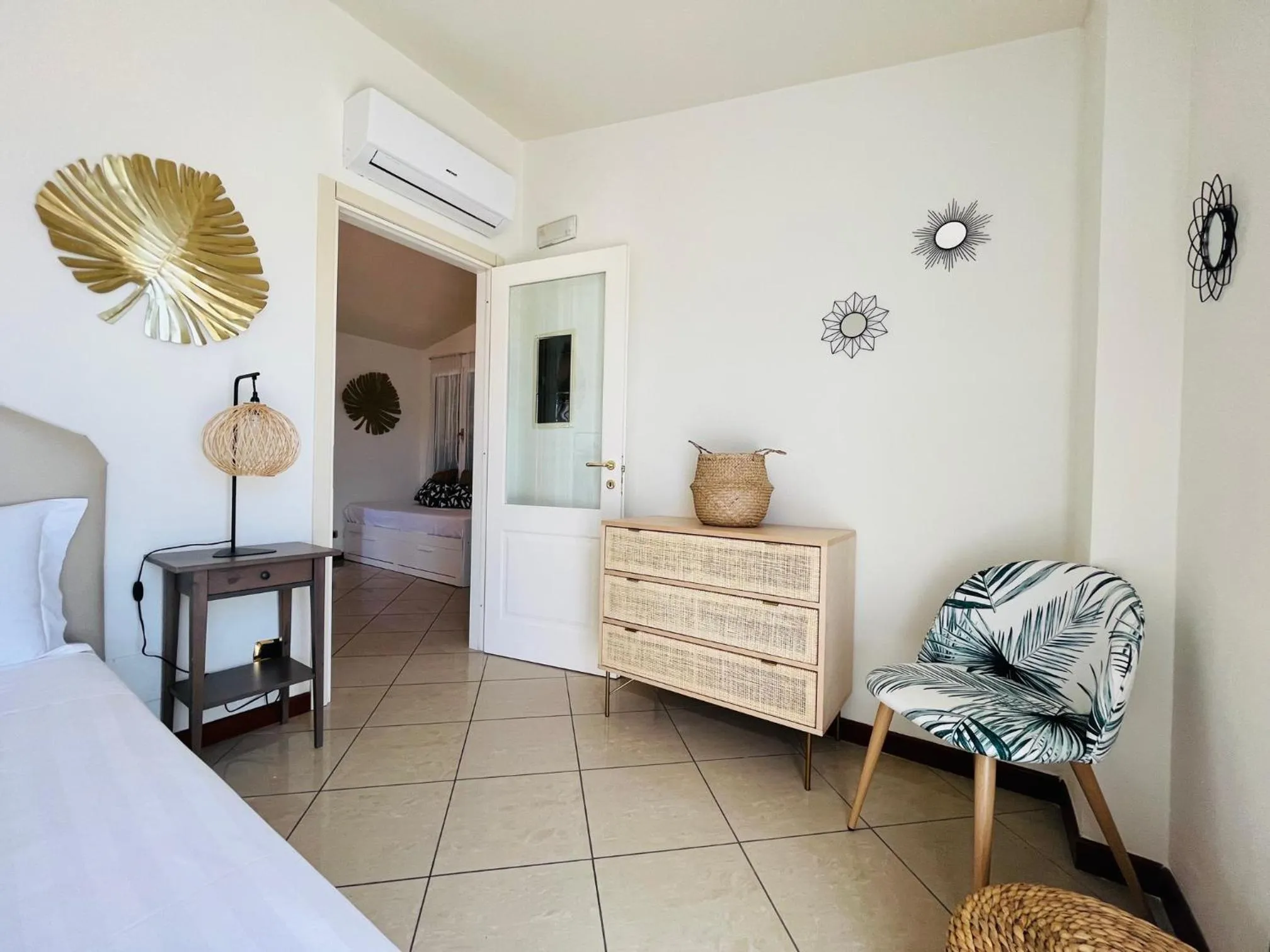 Living room, Bed in Villa Giada Resort