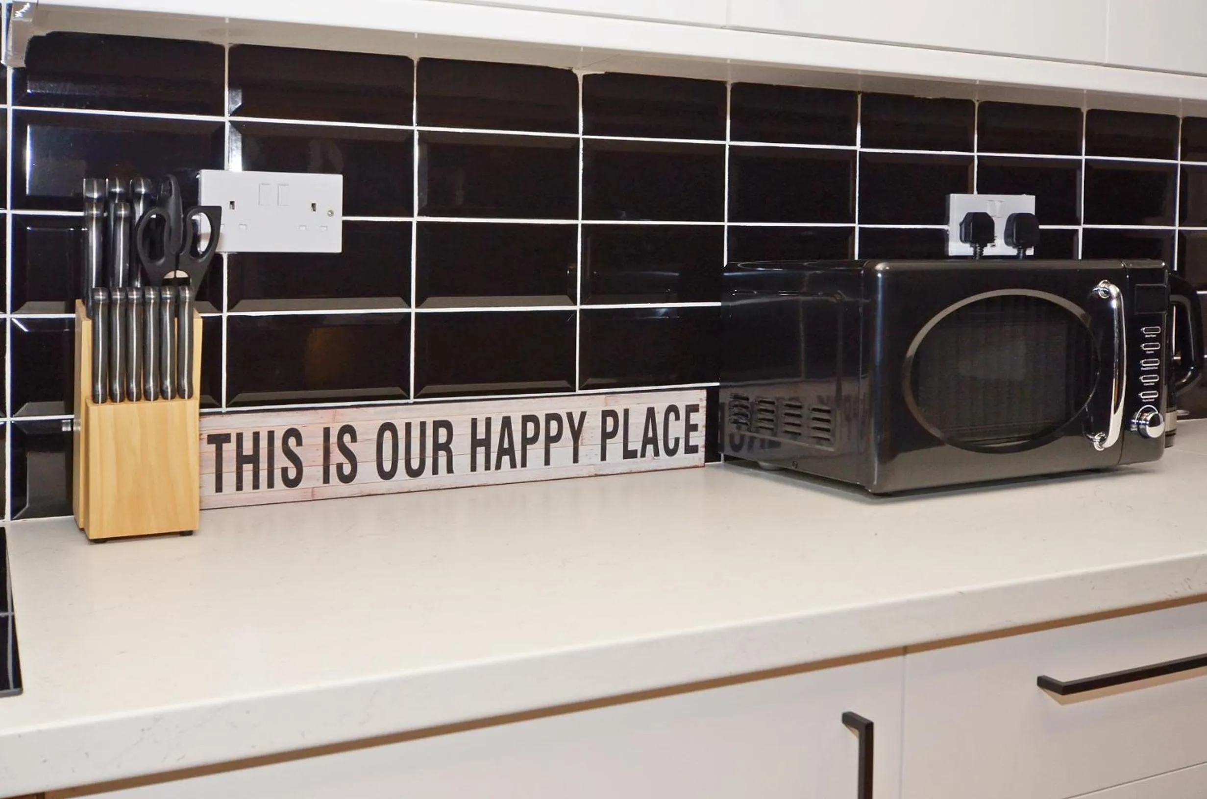 Kitchen or kitchenette in Townhouse PLUS @ 301 West Street Crewe