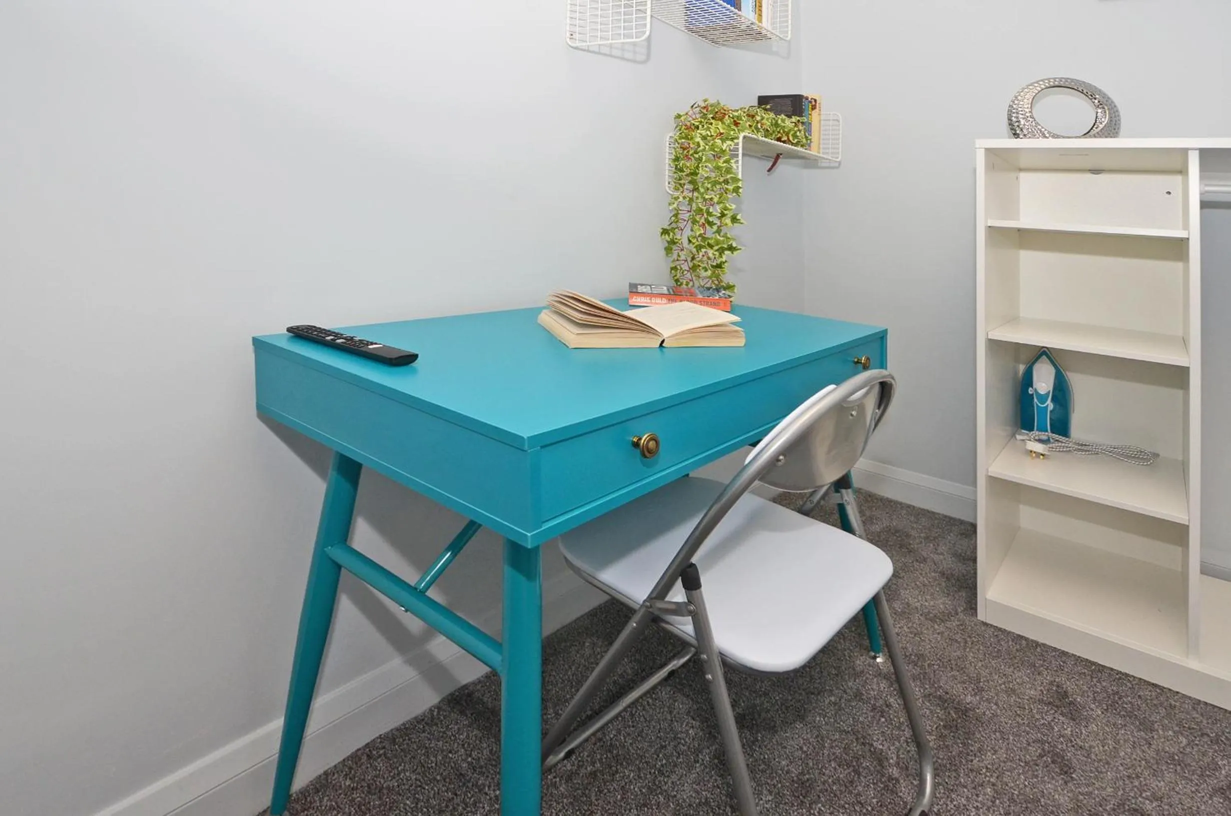 Bedroom in Townhouse PLUS @ 301 West Street Crewe