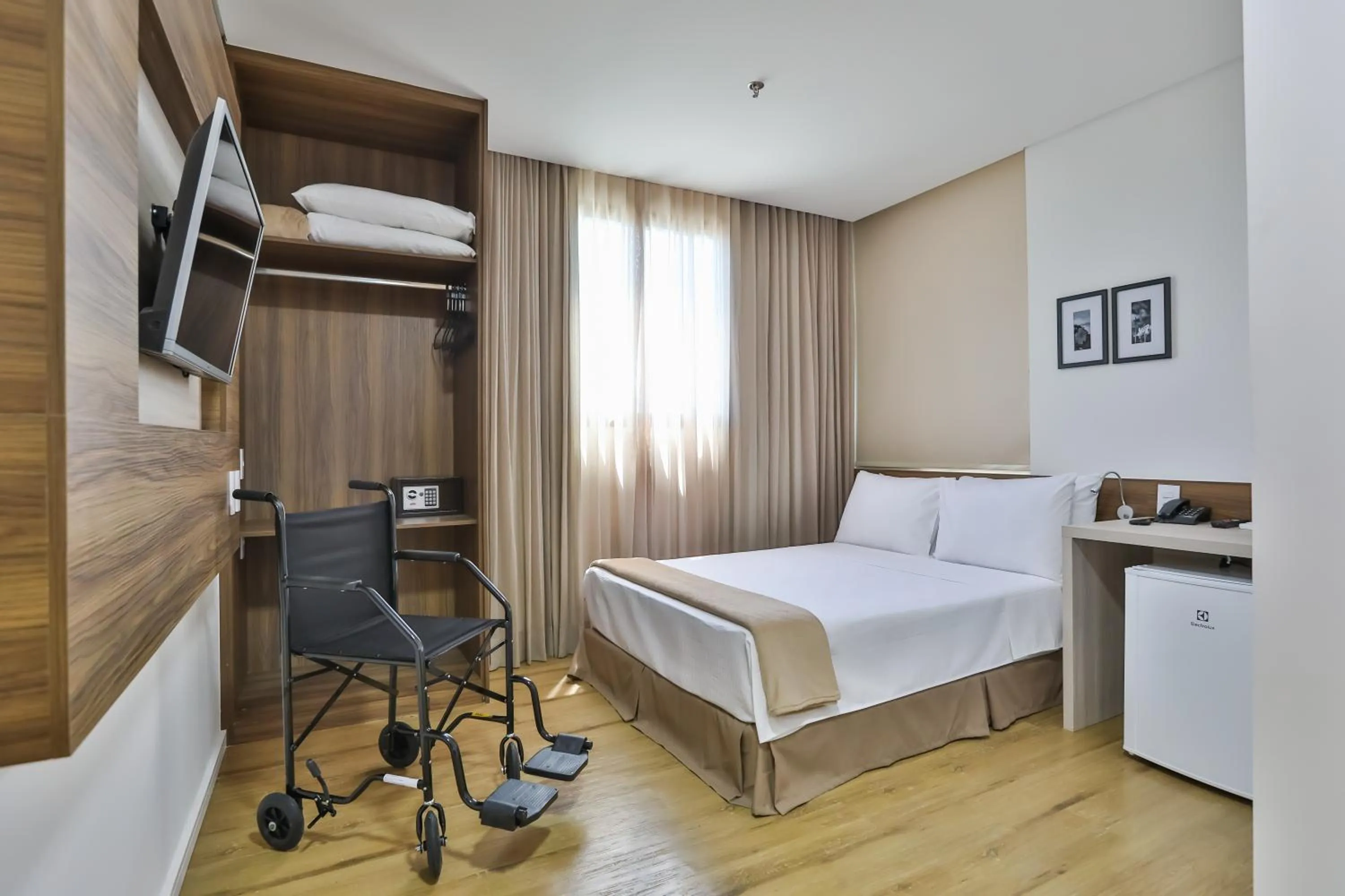 Photo of the whole room, Bed in Nobile Inn Meridional Cariacica