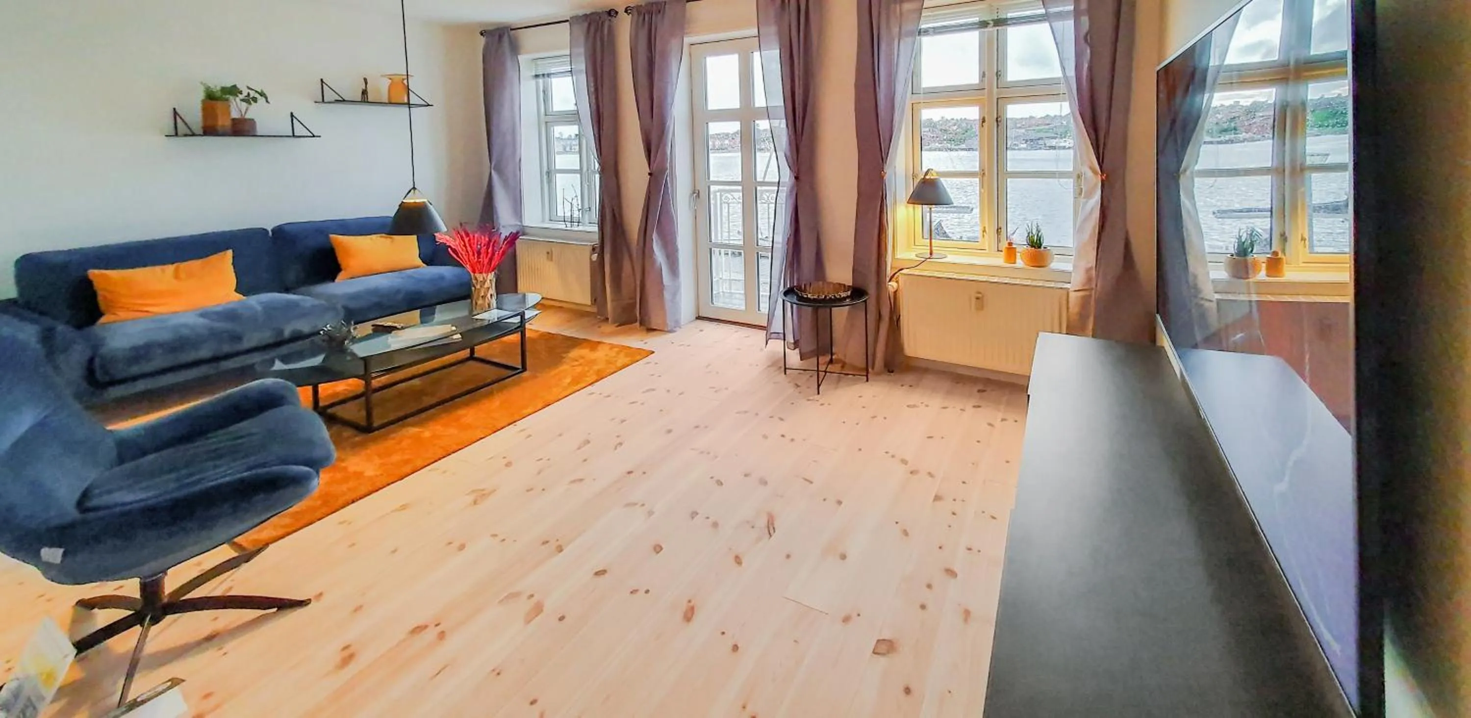 Living room in Harbour View