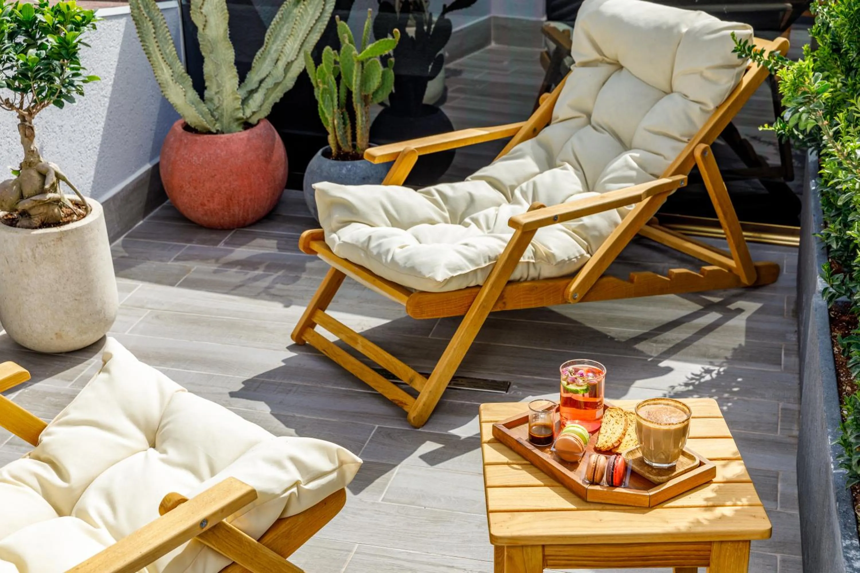 Seating area in Euro Design Hotel