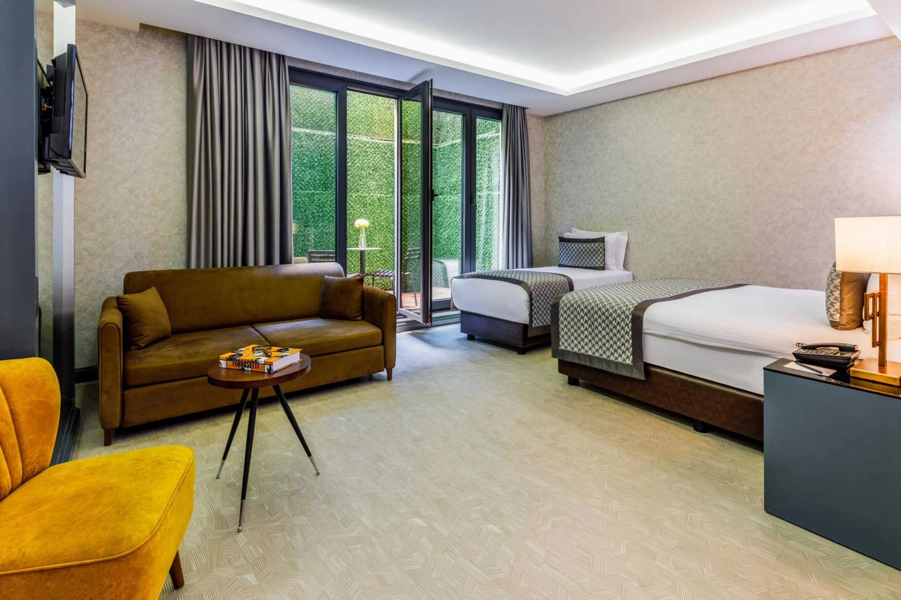 Photo of the whole room, Bed in Euro Design Hotel