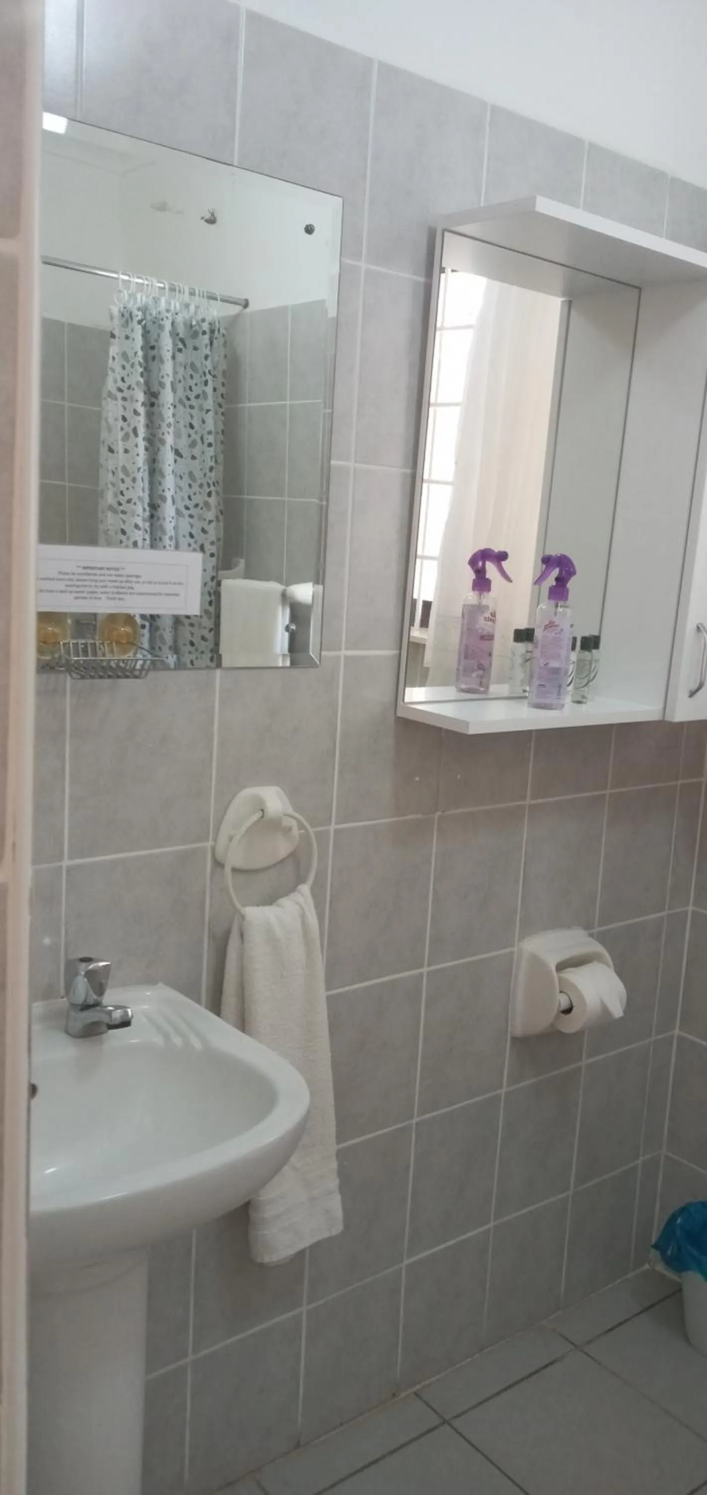 Bathroom in Rockview Guest House