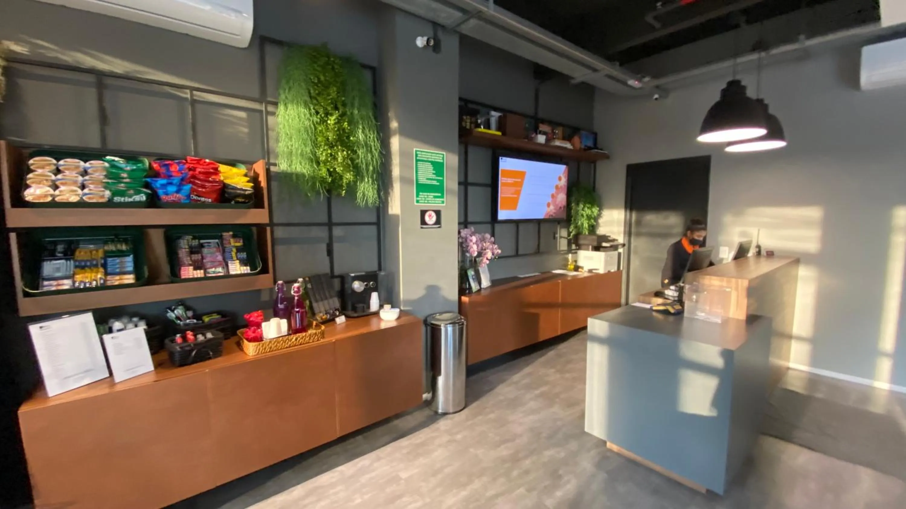 On-site shops in Best Guest Hotel Expo Anhembi