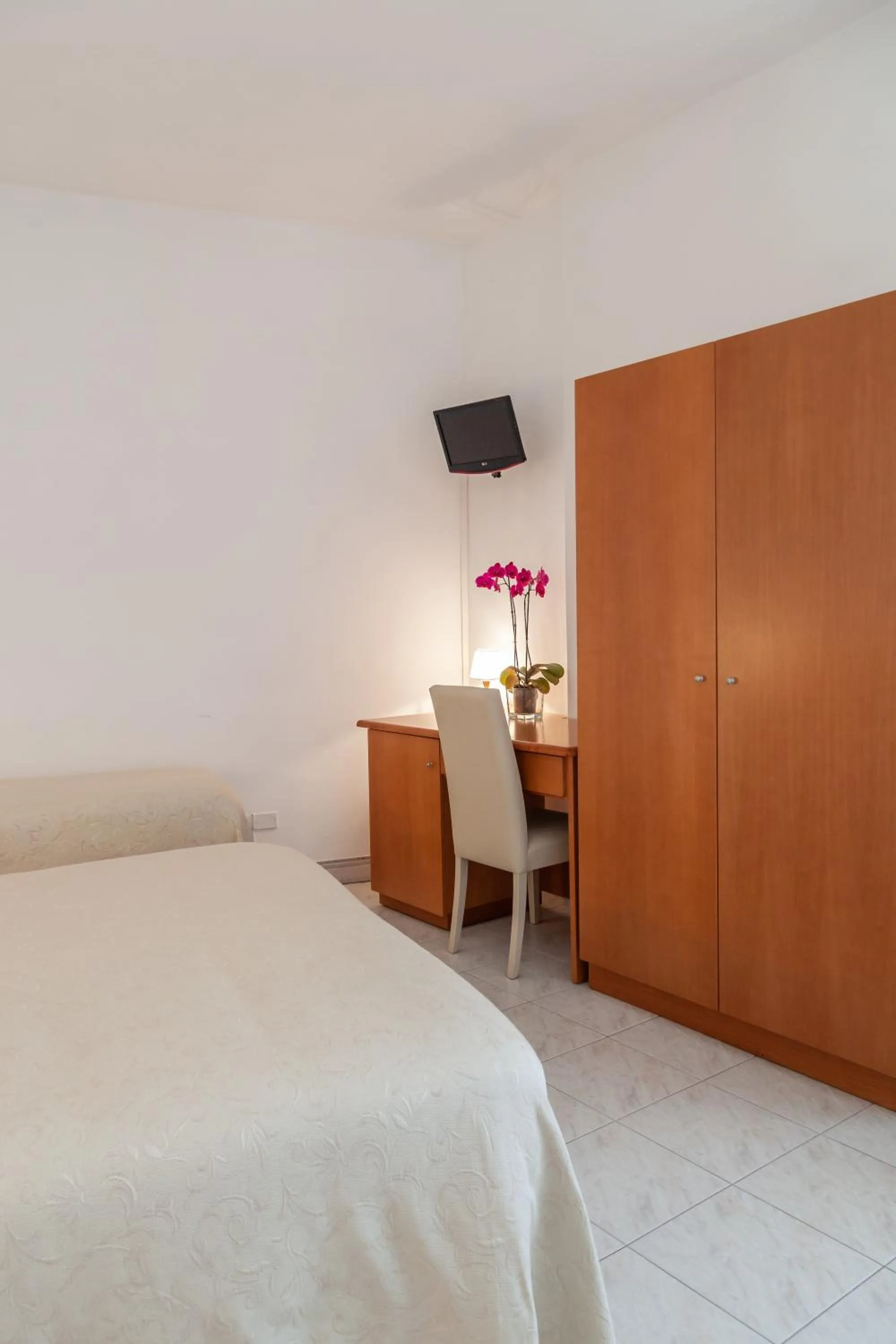 Bedroom in Hotel Viola