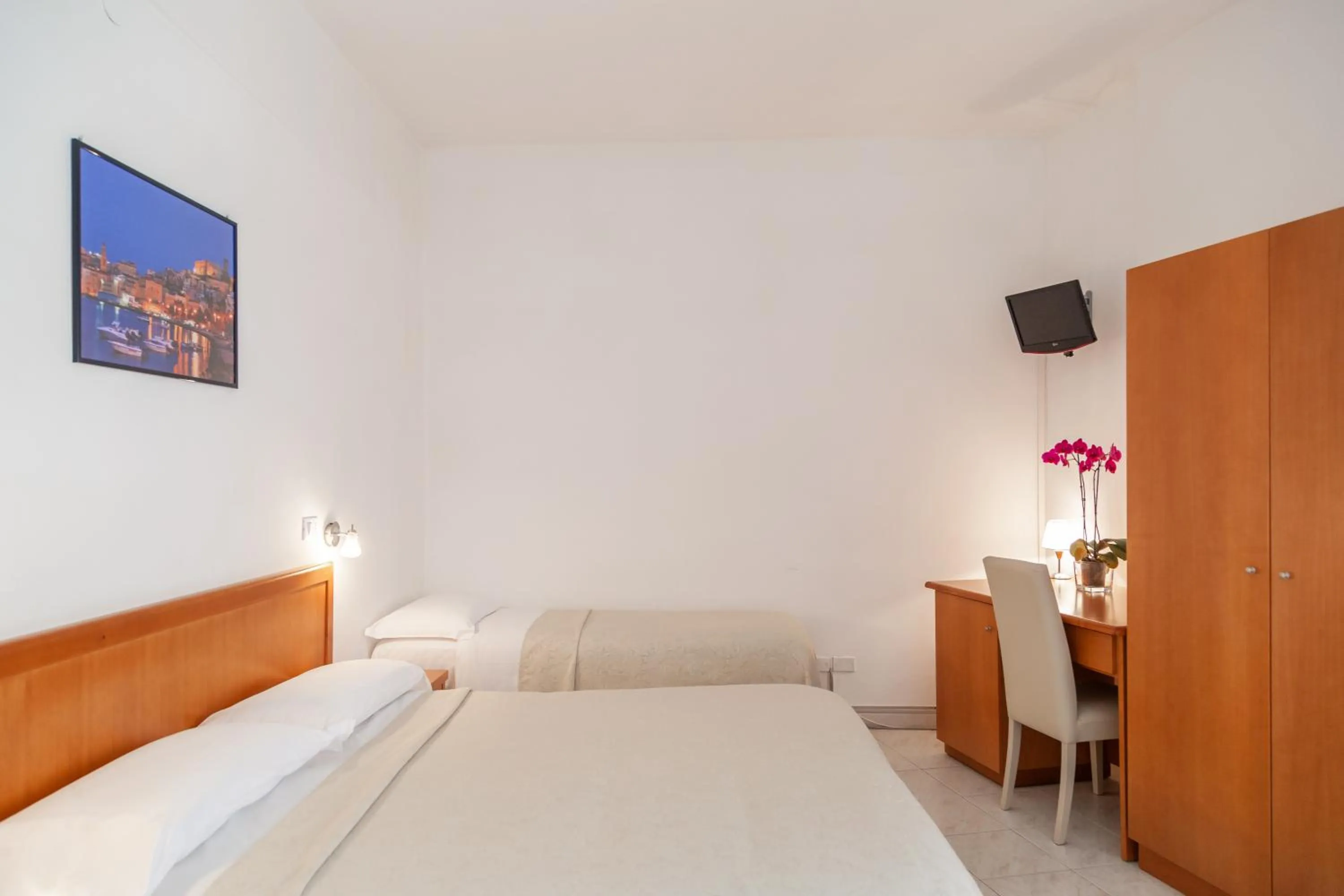 Bedroom in Hotel Viola