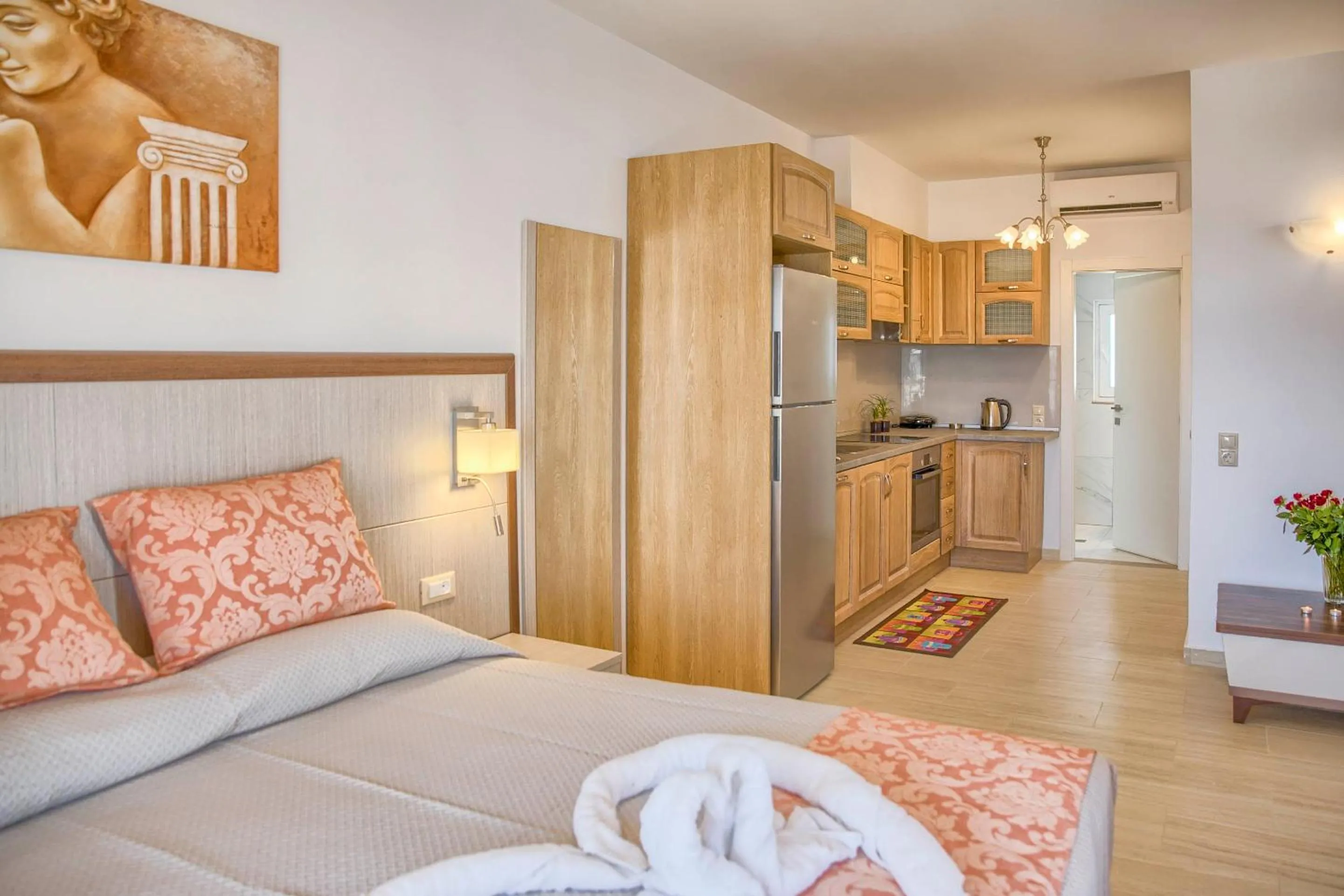 Haraki Bay Hotel and Luxury Apartments