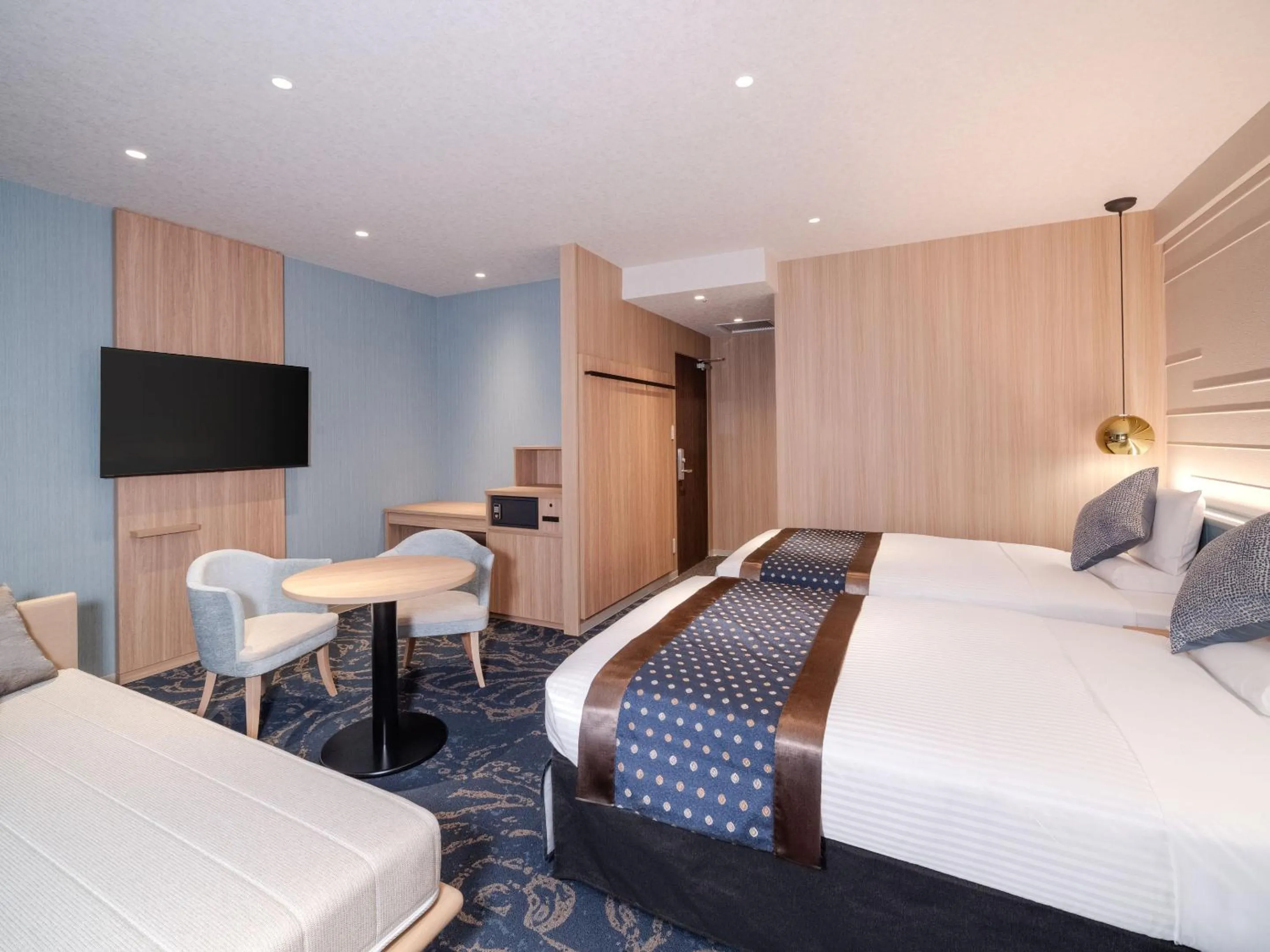 Photo of the whole room, Bed in KAMENOI HOTEL Awajishima