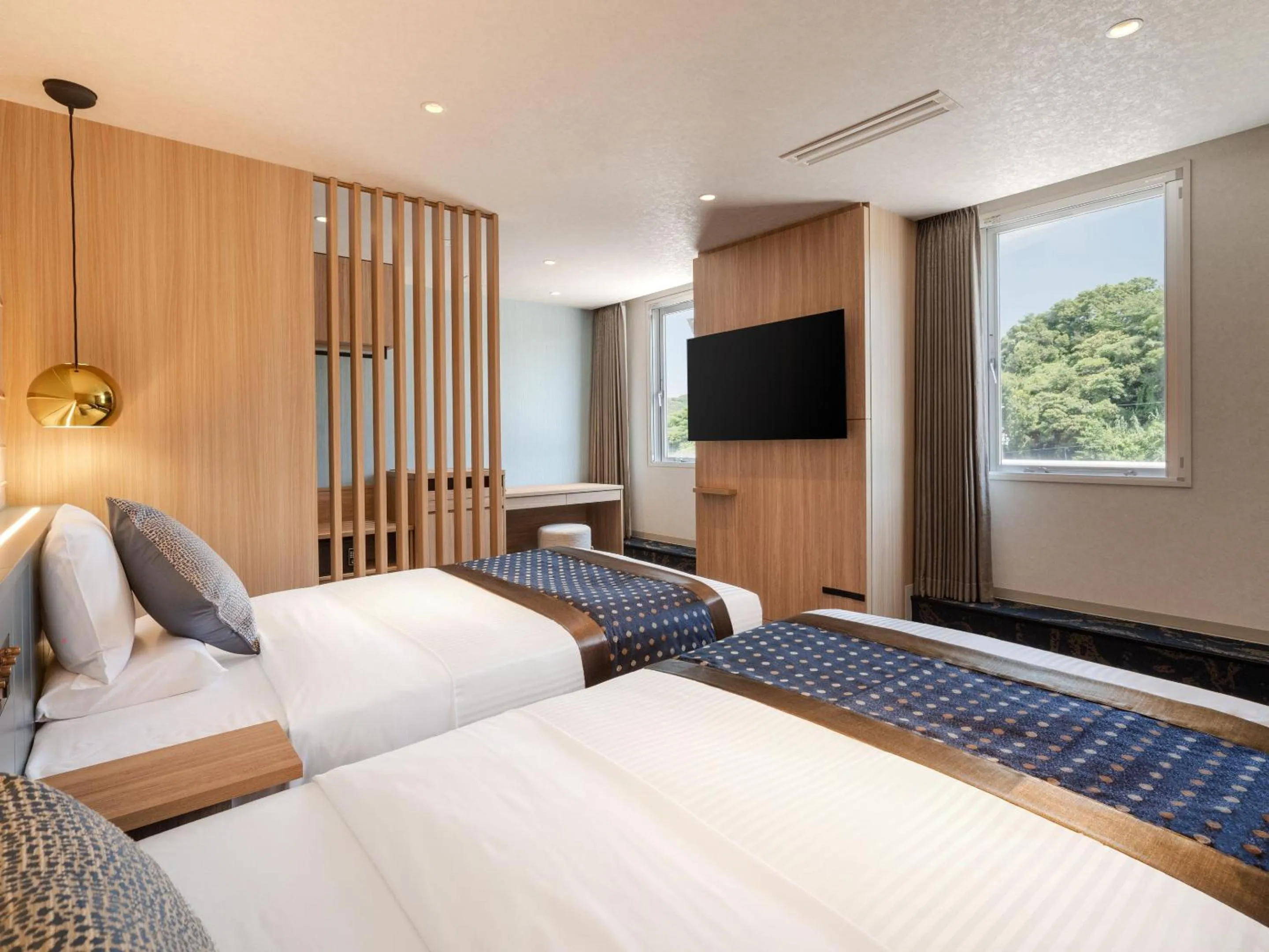 Photo of the whole room, Bed in KAMENOI HOTEL Awajishima