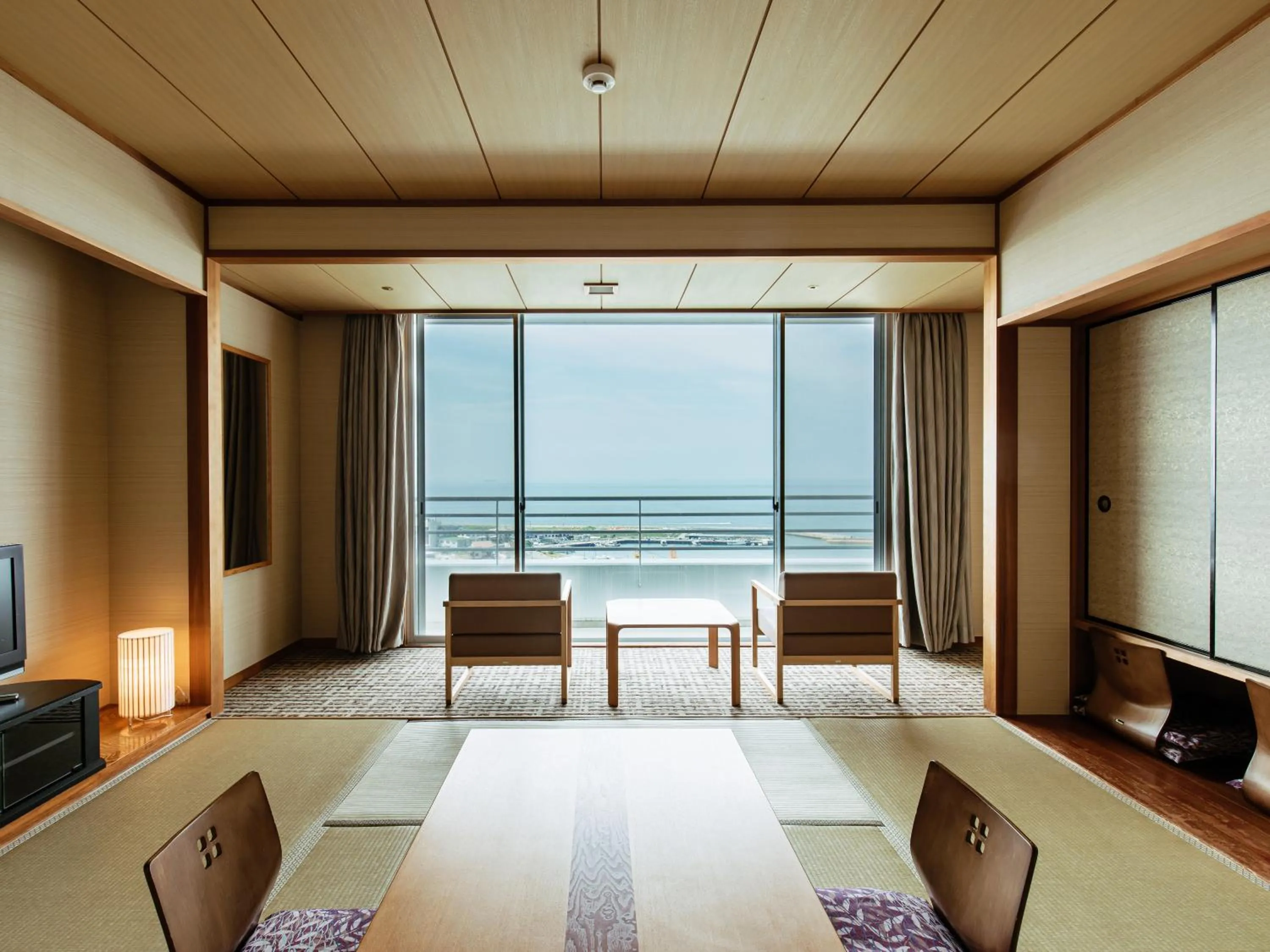 Photo of the whole room in KAMENOI HOTEL Awajishima