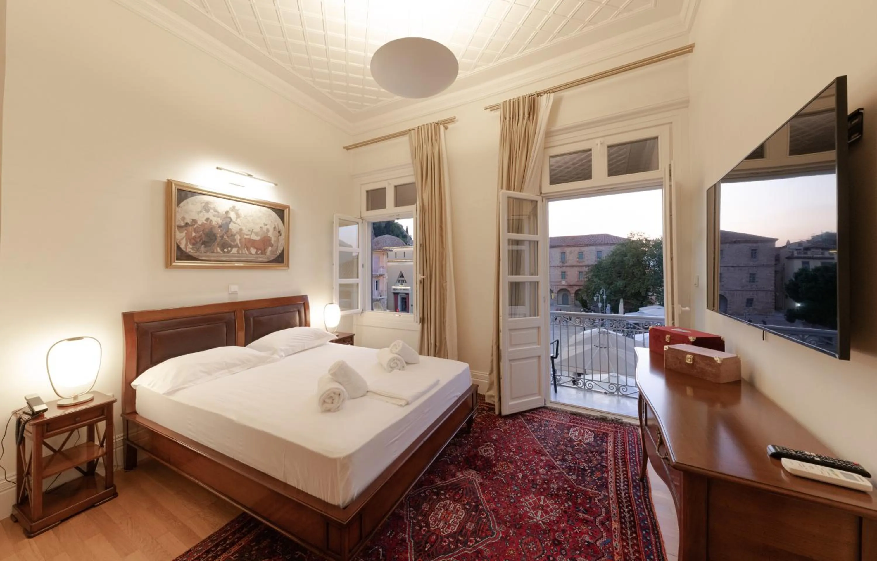 Photo of the whole room, Bed in Castellano Hotel & Suites