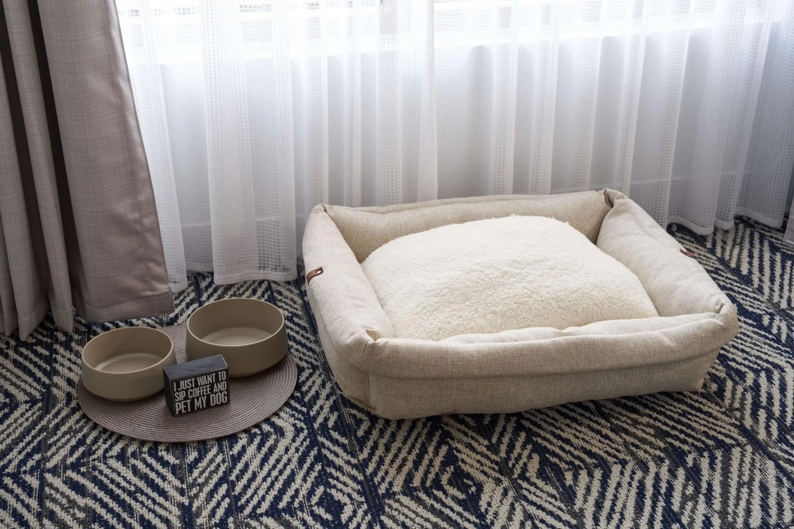 Photo of the whole room, Bed in The Chifley Houston, Tapestry Collection by Hilton