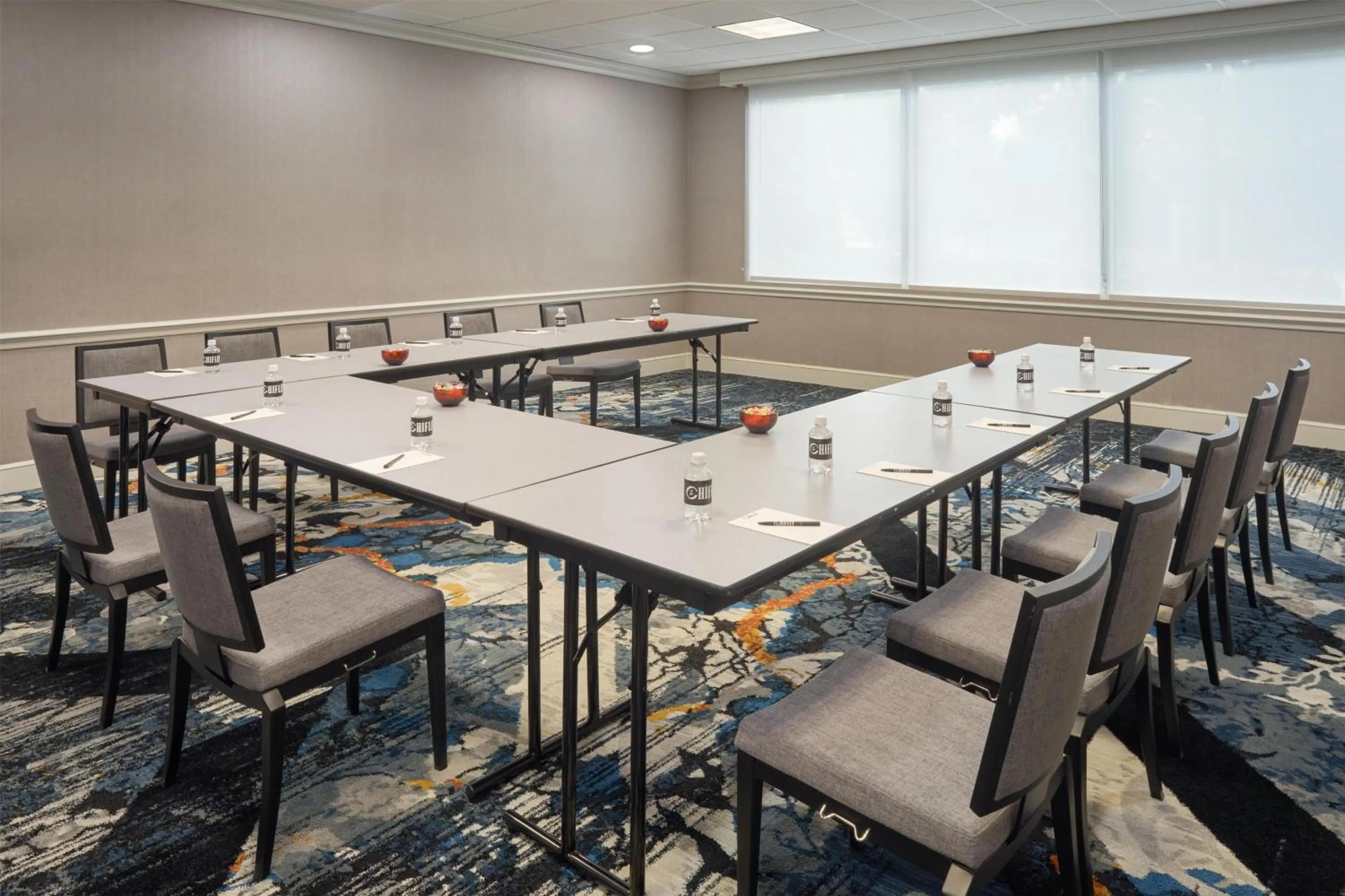 Meeting/conference room in The Chifley Houston, Tapestry Collection by Hilton