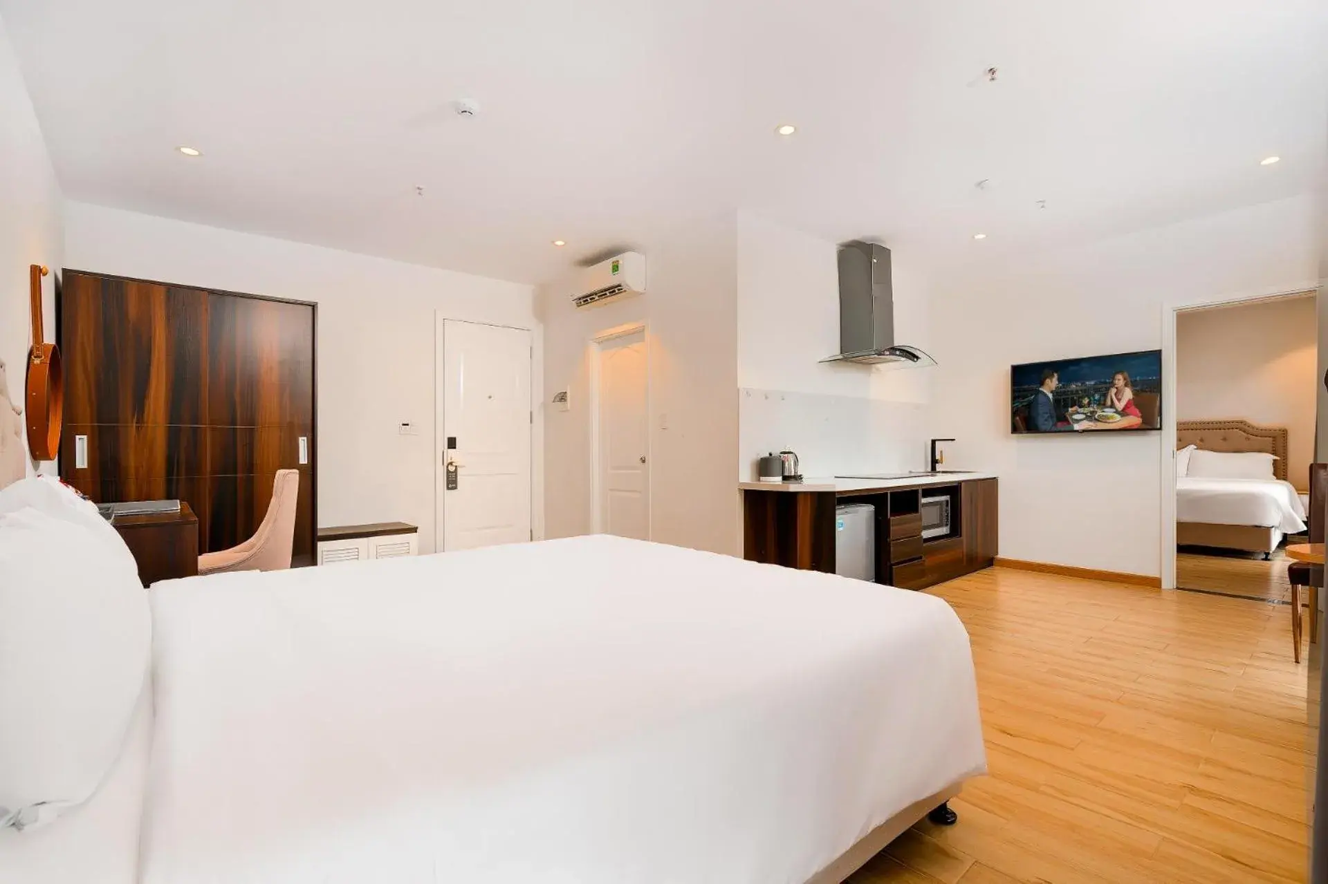 Two-Bedroom Apartment in RHM Luxury Hotel And Suite Two-Bedroom Apartment in RHM Luxury Hotel And Suite