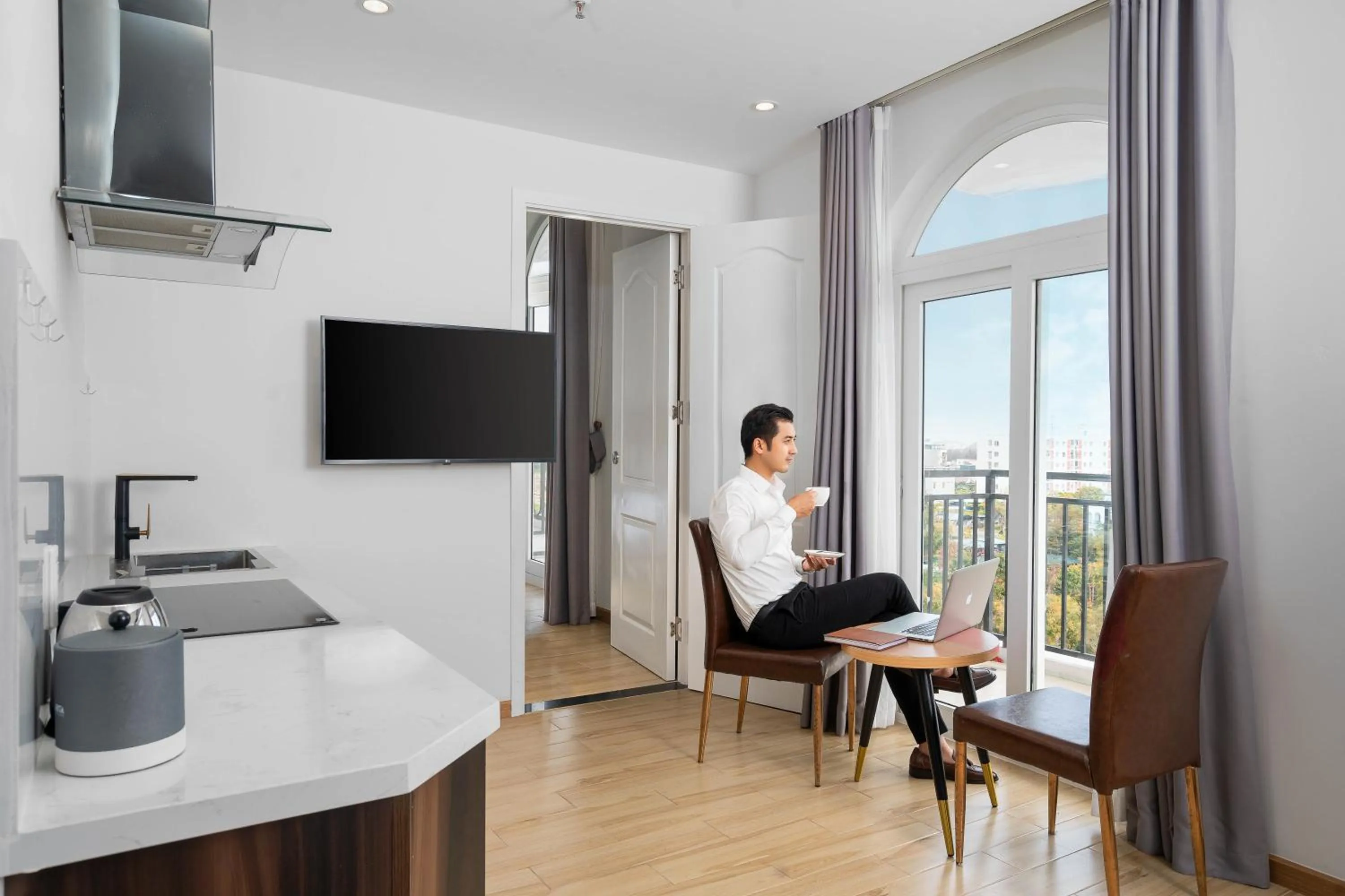 Bedroom in RHM Luxury Hotel And Suite