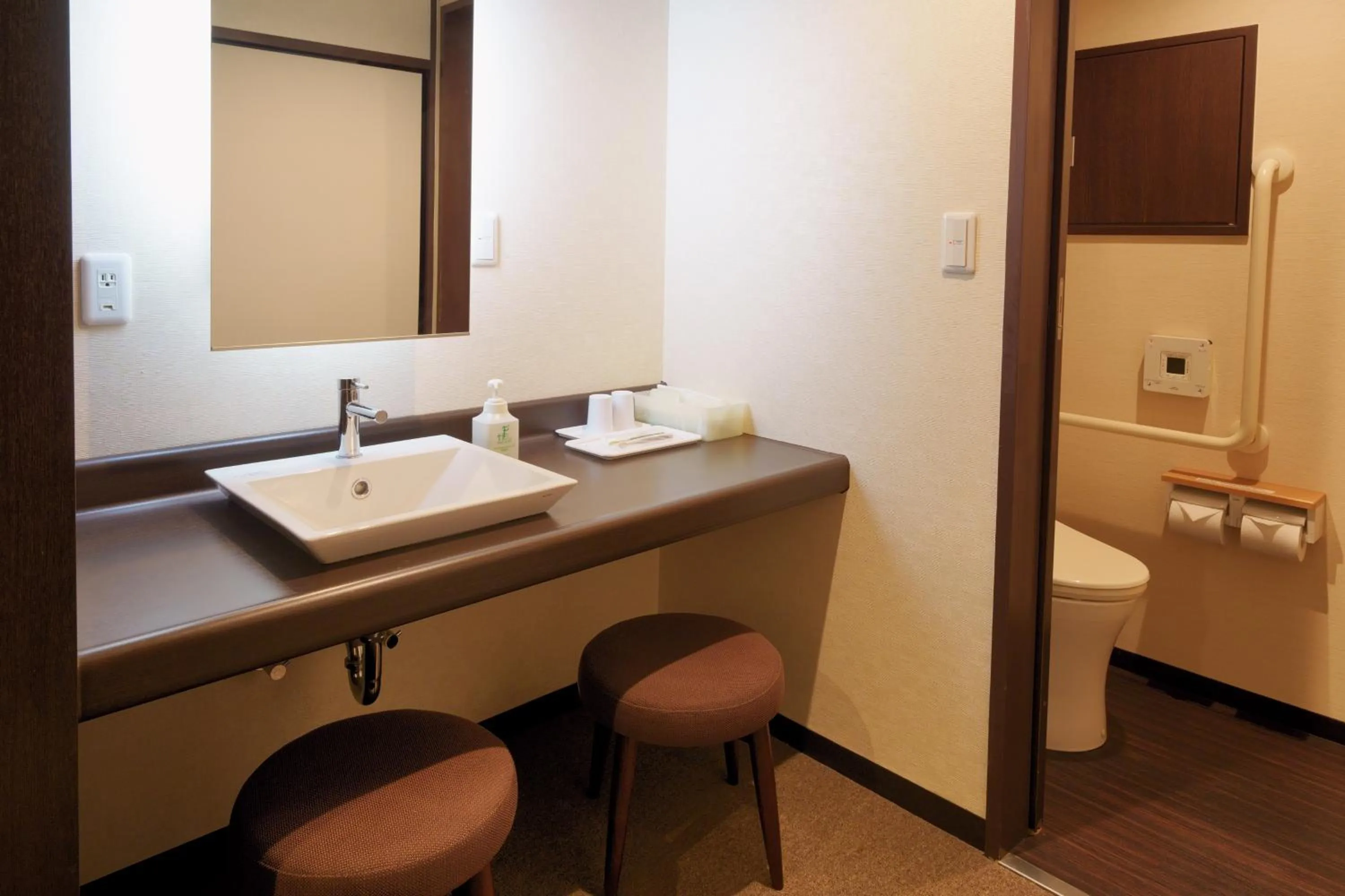 Photo of the whole room in Hita Tenryosui no Yado