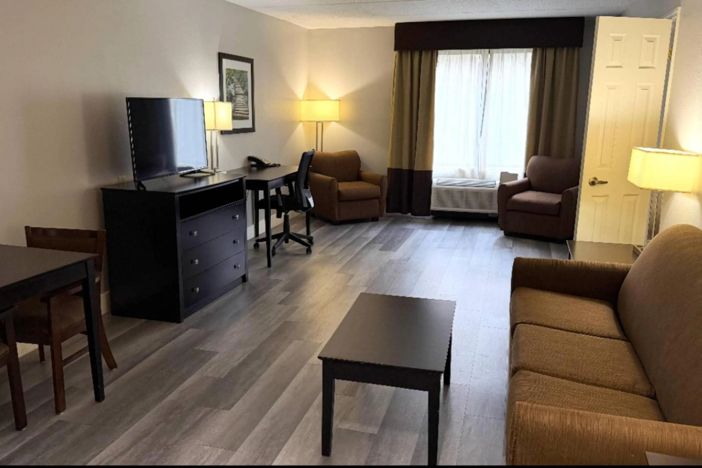 Bedroom in Comfort Inn & Suites Tampa North I-75