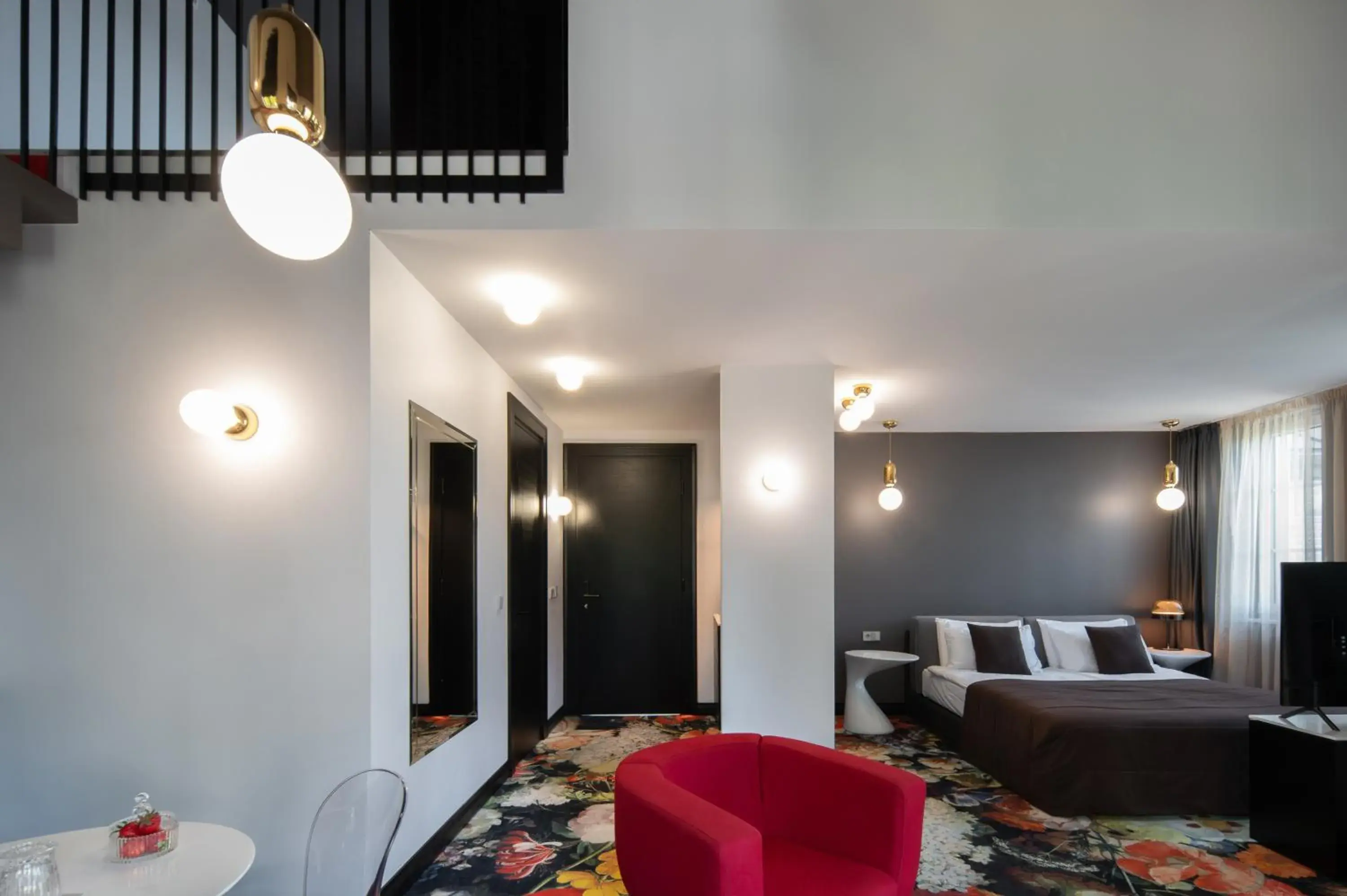 Deluxe Suite in Amsterdam Plaza Hotel & SPA Deluxe Suite in Amsterdam Plaza Hotel & SPA