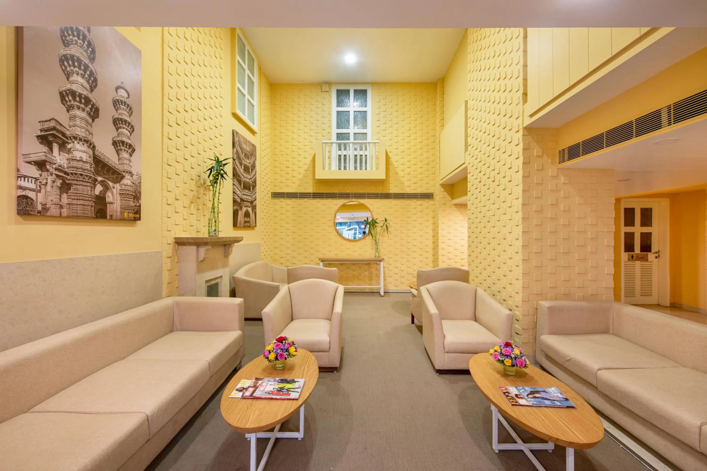 Lobby or reception in BloomSuites l Ahmedabad