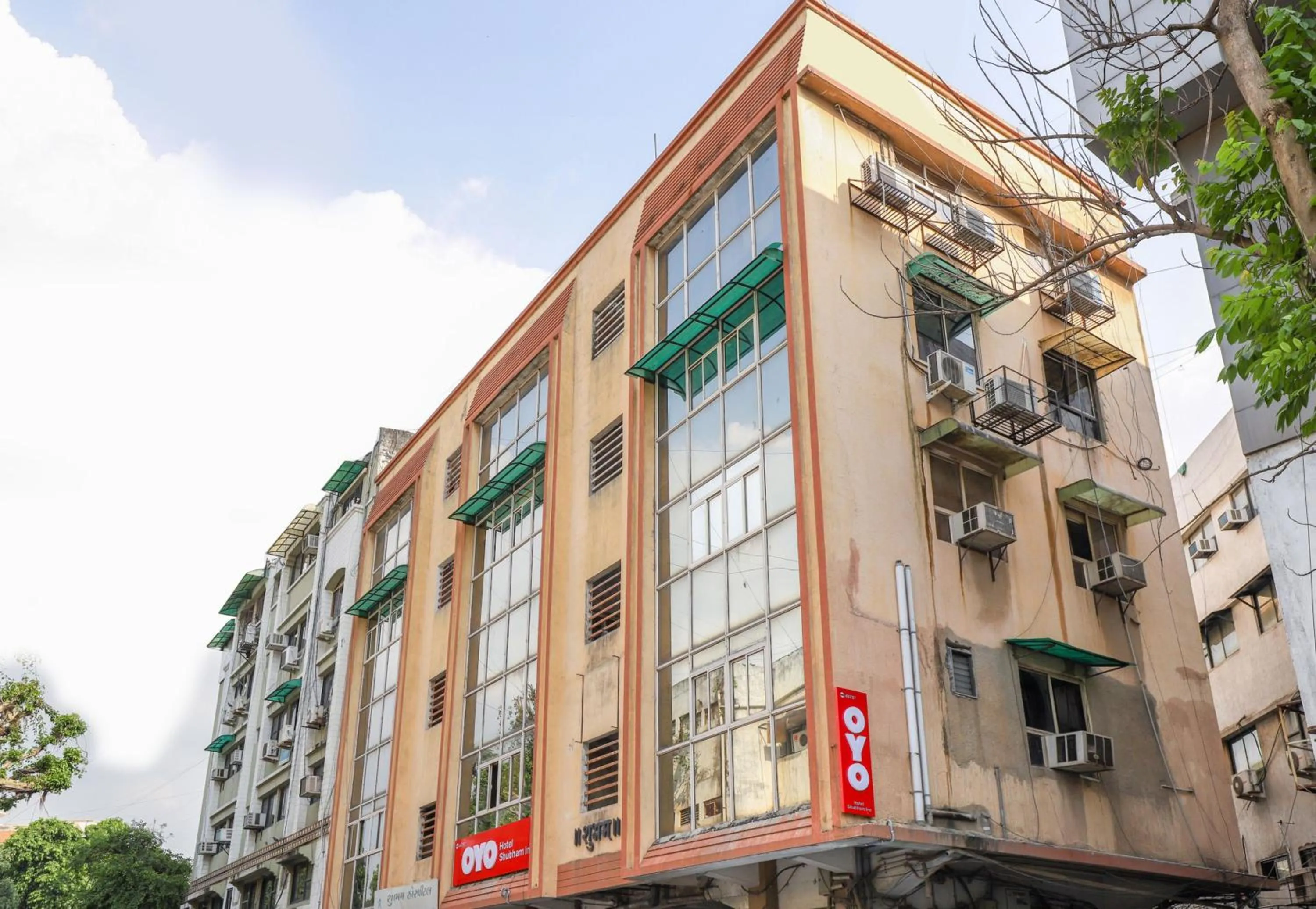 Facade/entrance in Hotel O Shubham Inn