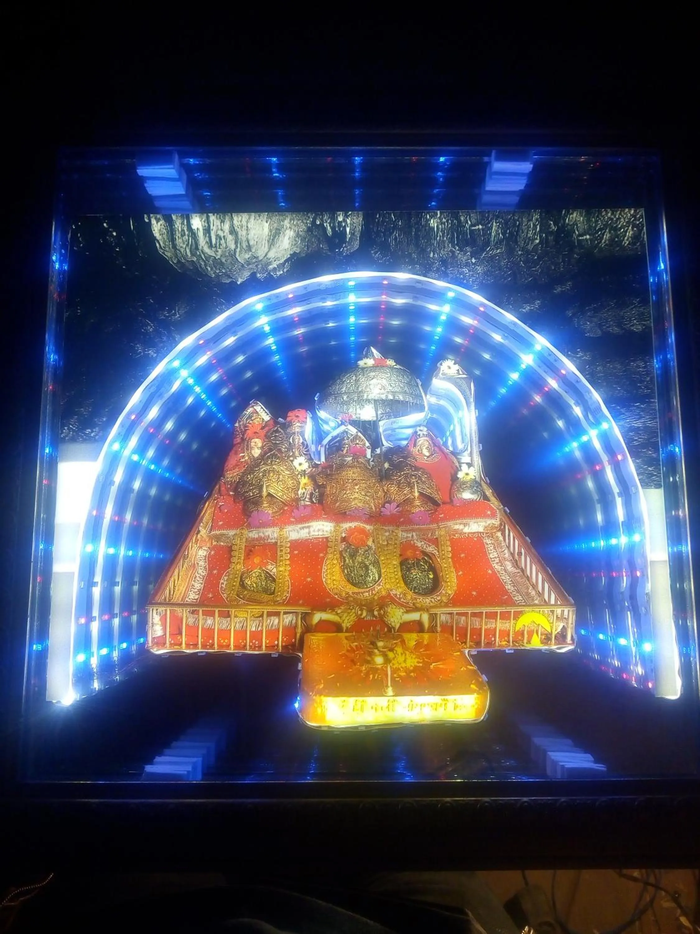 Communal lounge/ TV room in Abrol residency