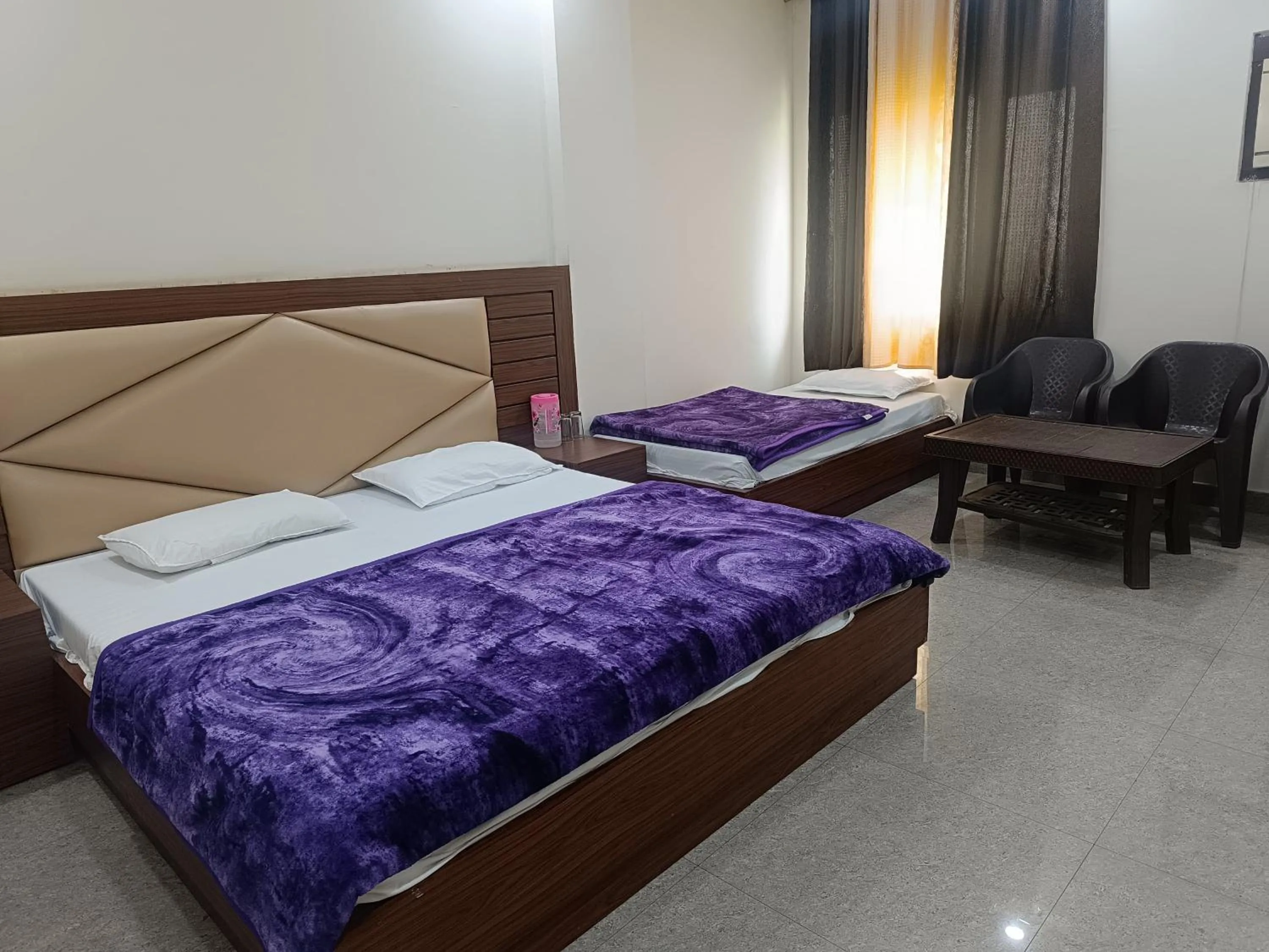 Bed in Abrol residency