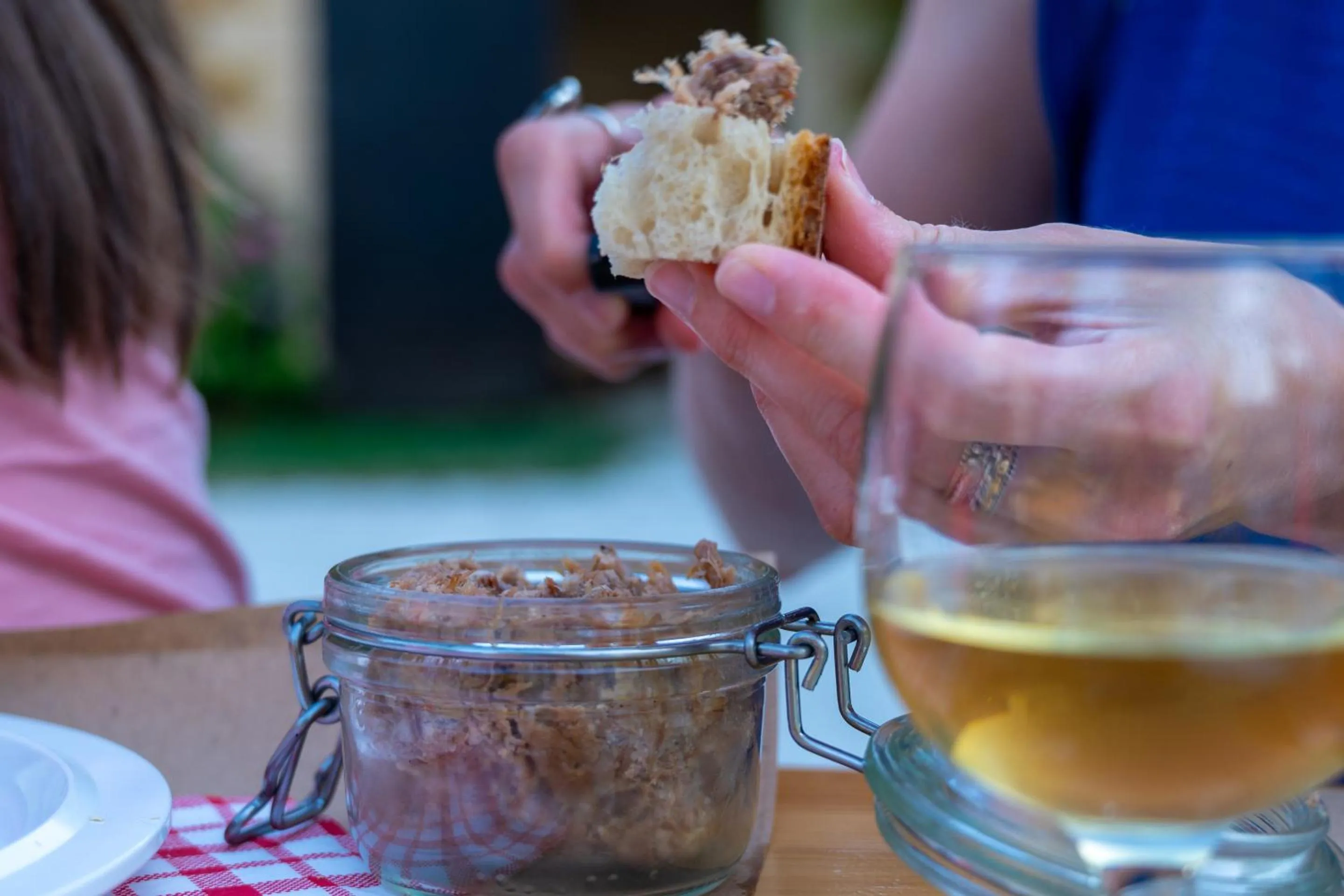 Food and drinks in Gites La Source