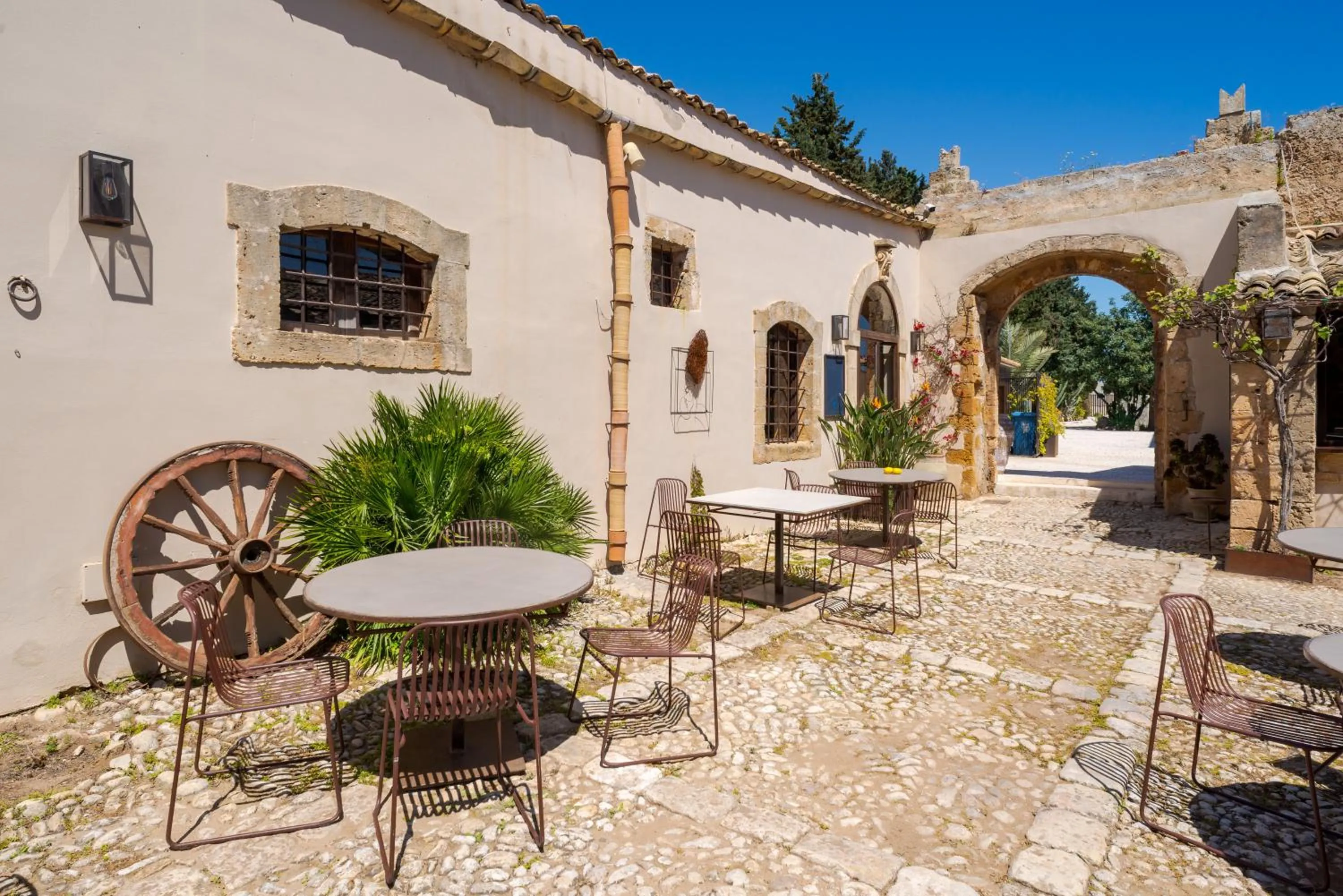 Restaurant/places to eat in Baglio Siciliamo Country House